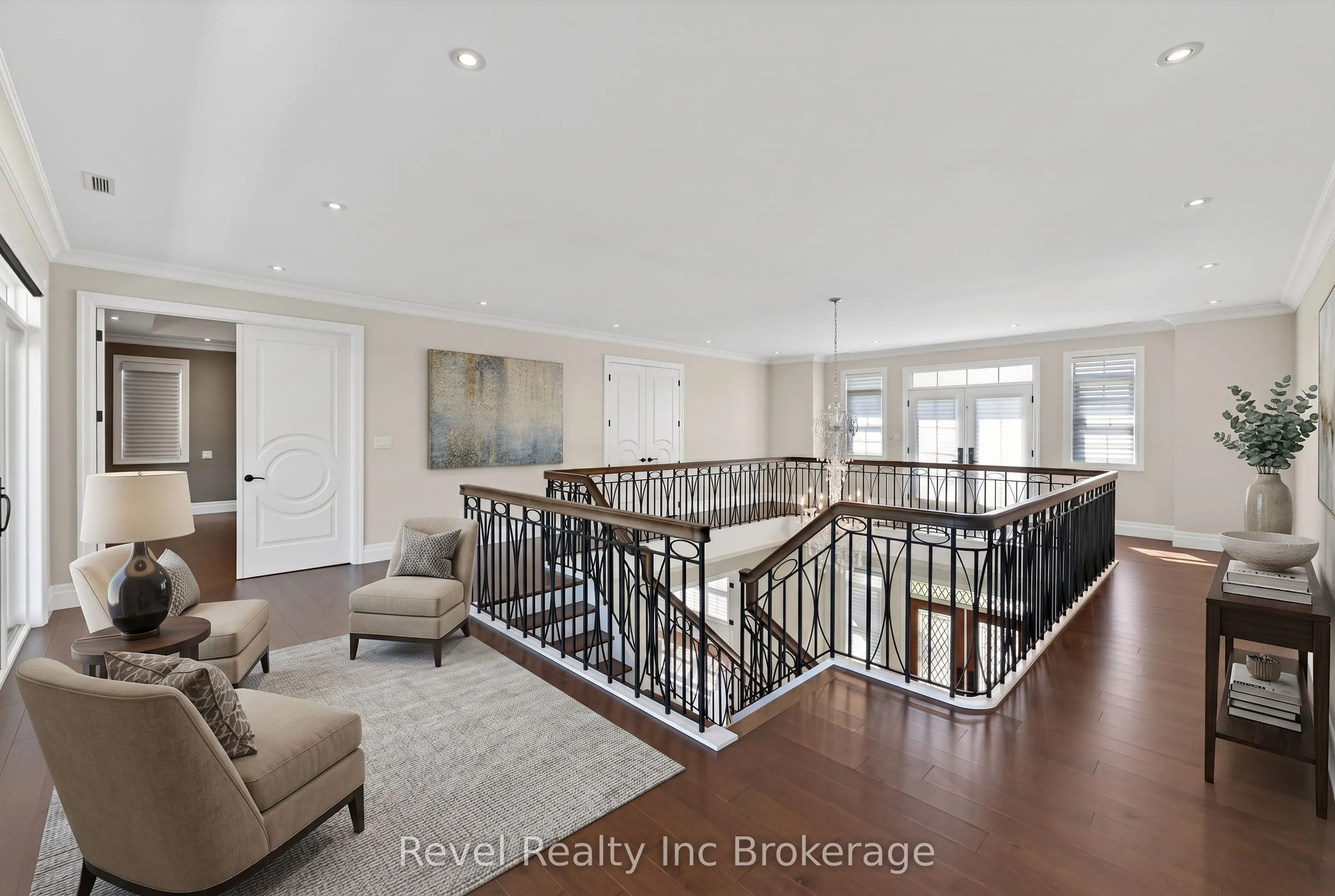 241 Tamarack Boulevard
