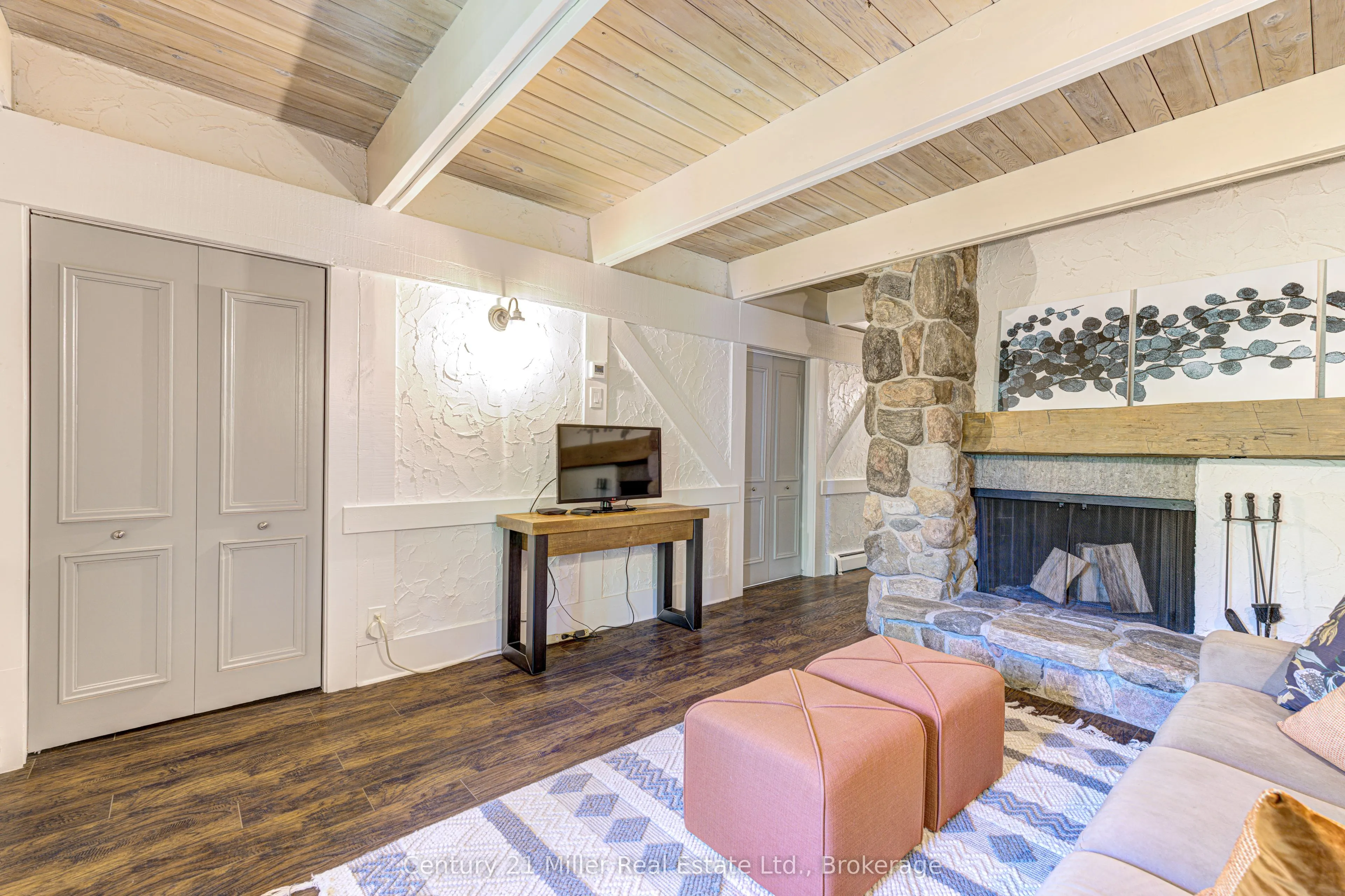 50 Greensview Drive