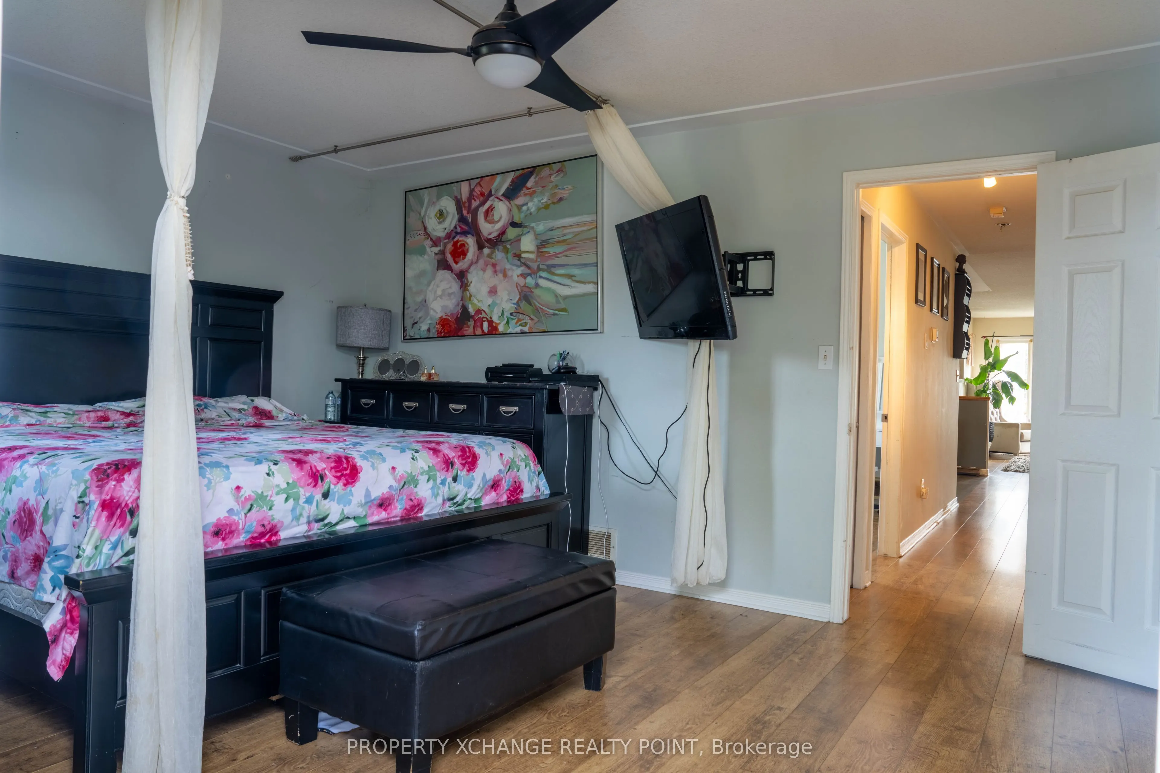 814 PEACHWOOD Street