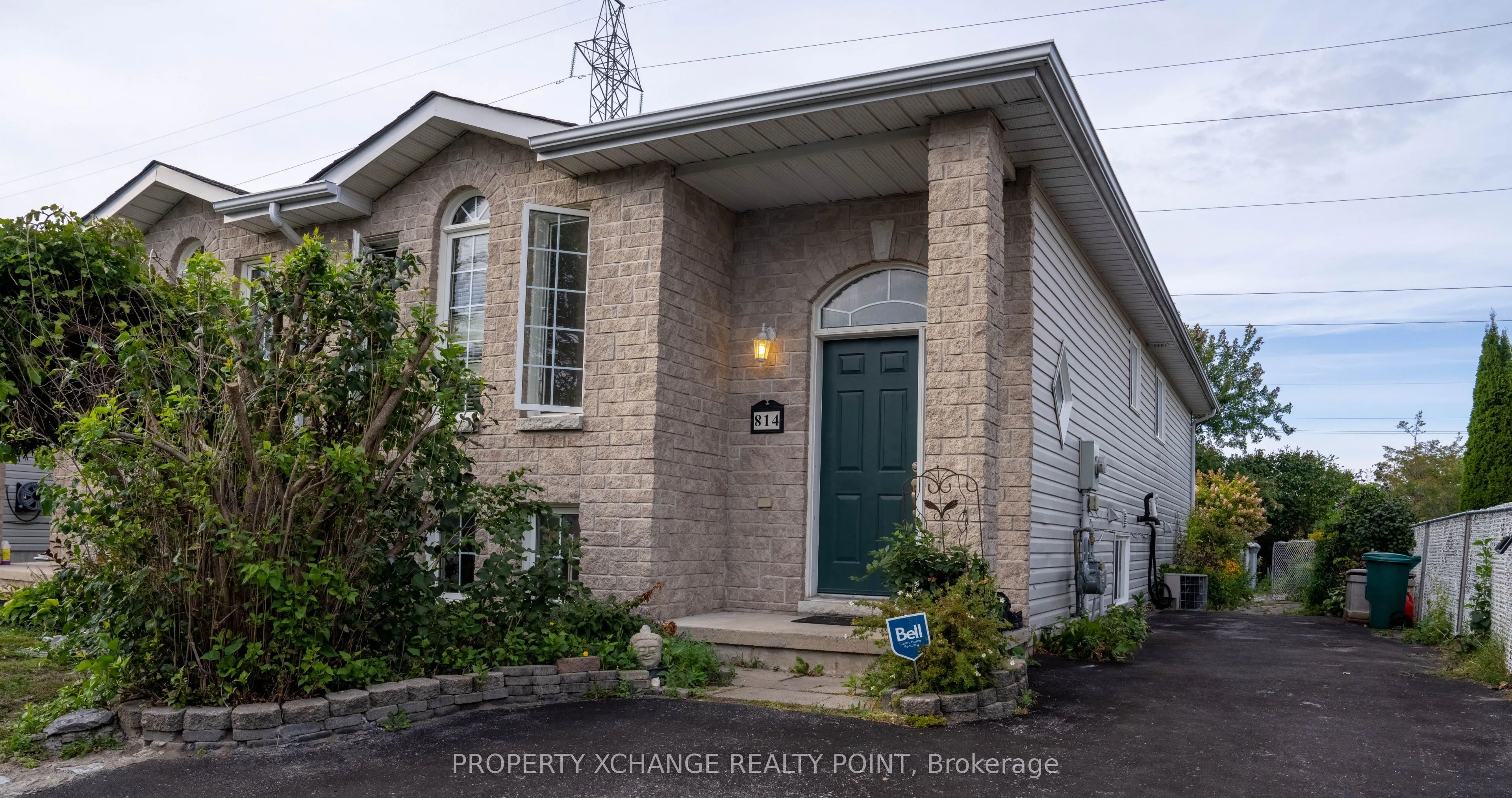 814 PEACHWOOD Street