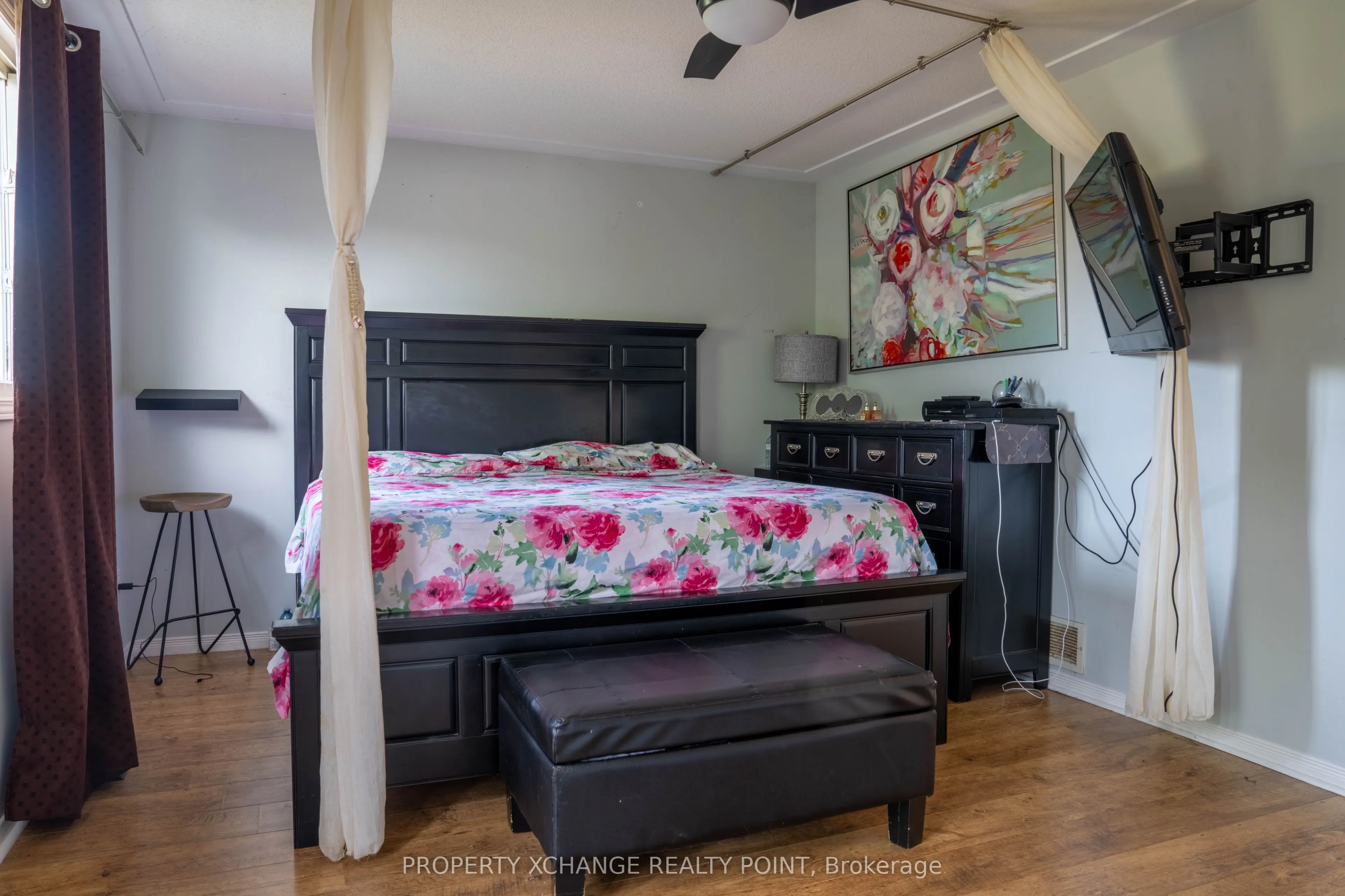 814 PEACHWOOD Street