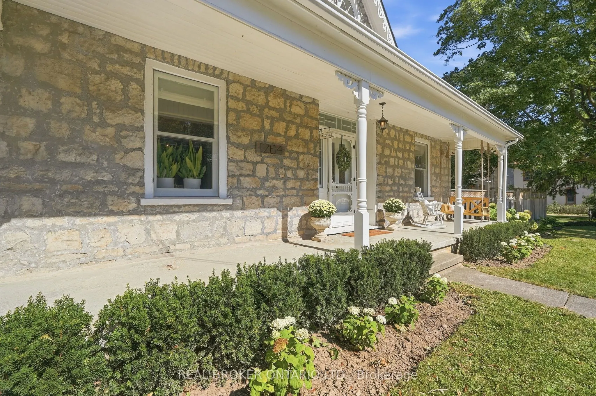 1264 Old 8 Highway