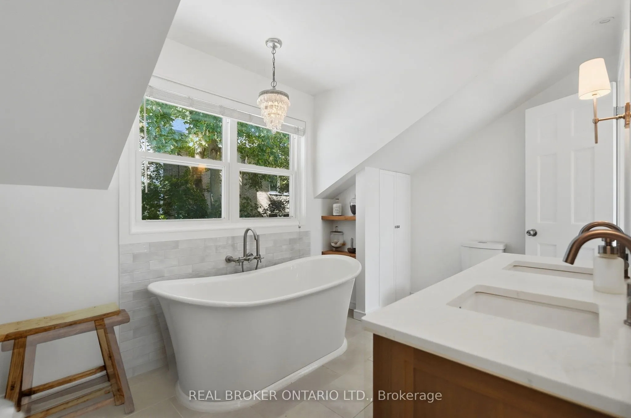 1264 Old 8 Highway