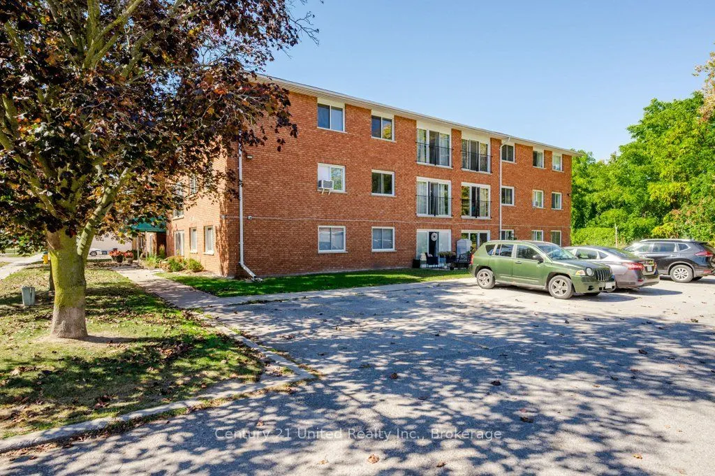 136 Ware Street #302