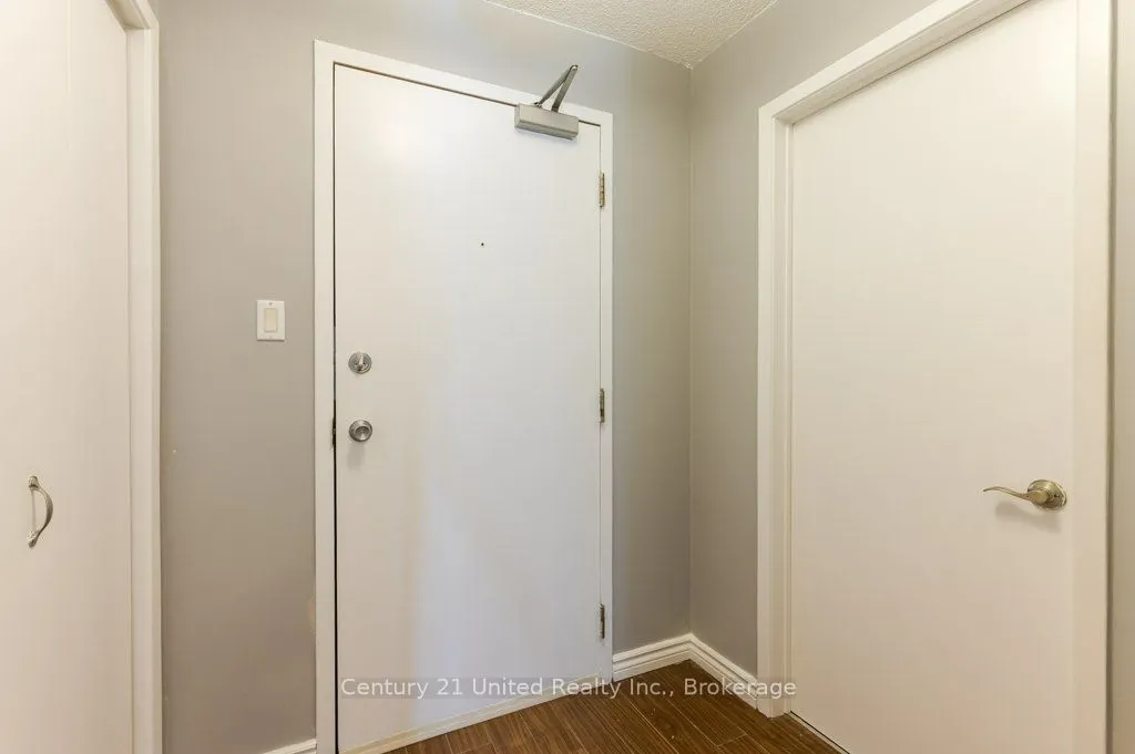 136 Ware Street #302