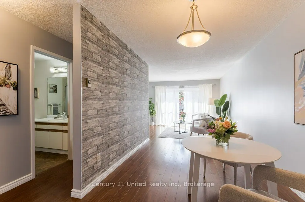 136 Ware Street #302