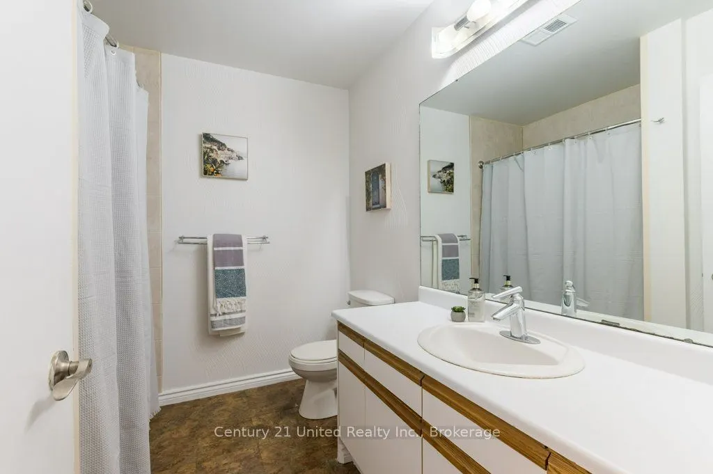 136 Ware Street #302