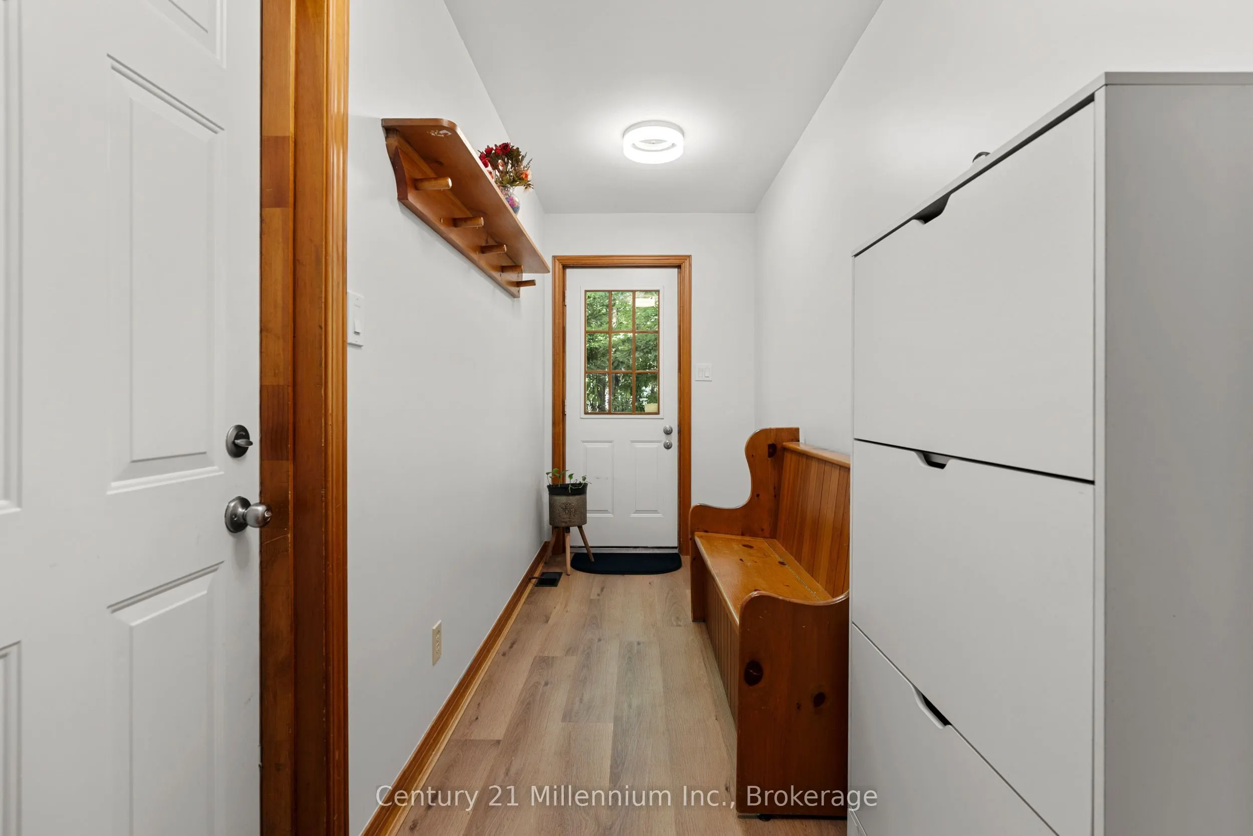 449 6th Avenue W