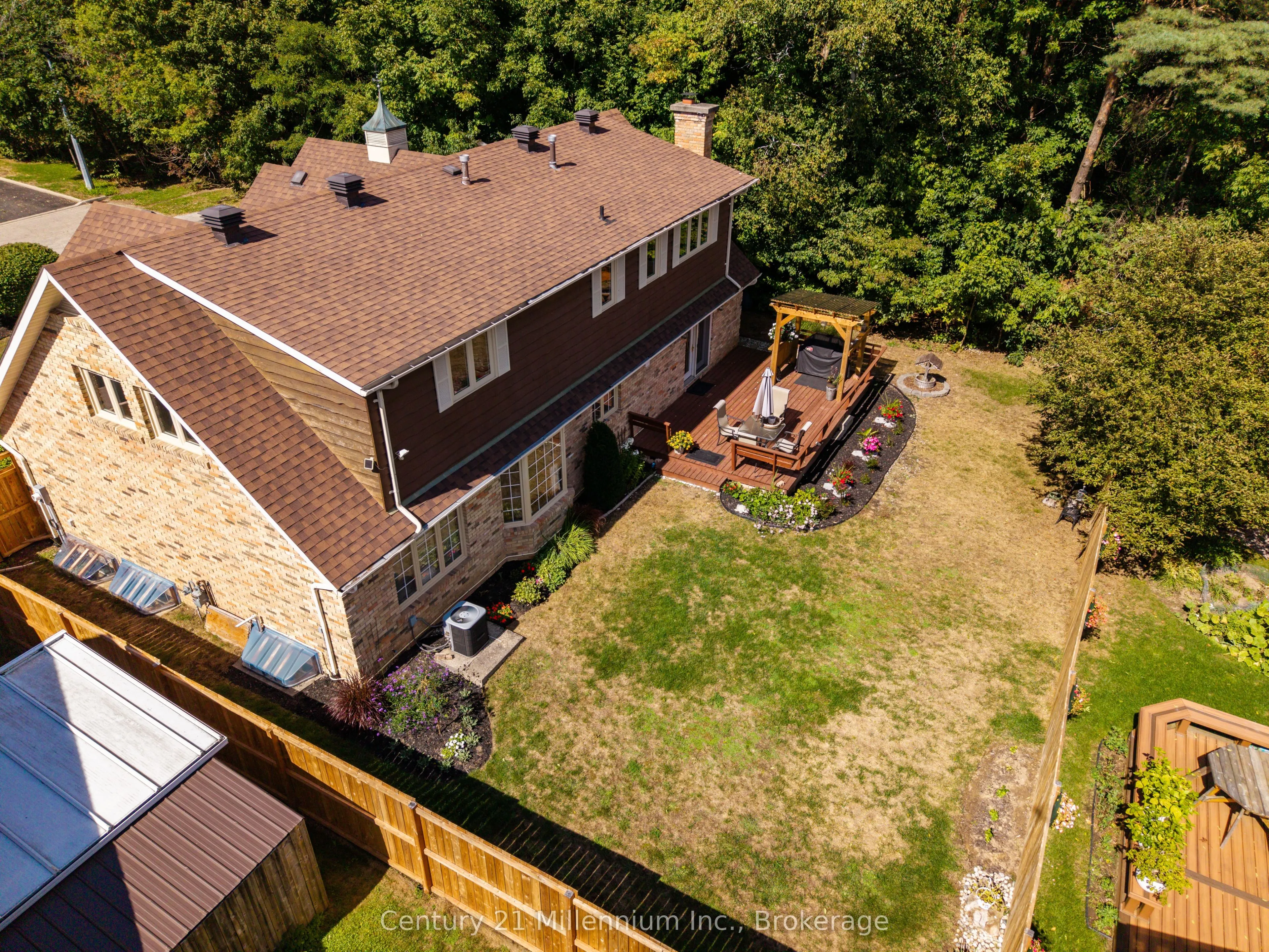 449 6th Avenue W