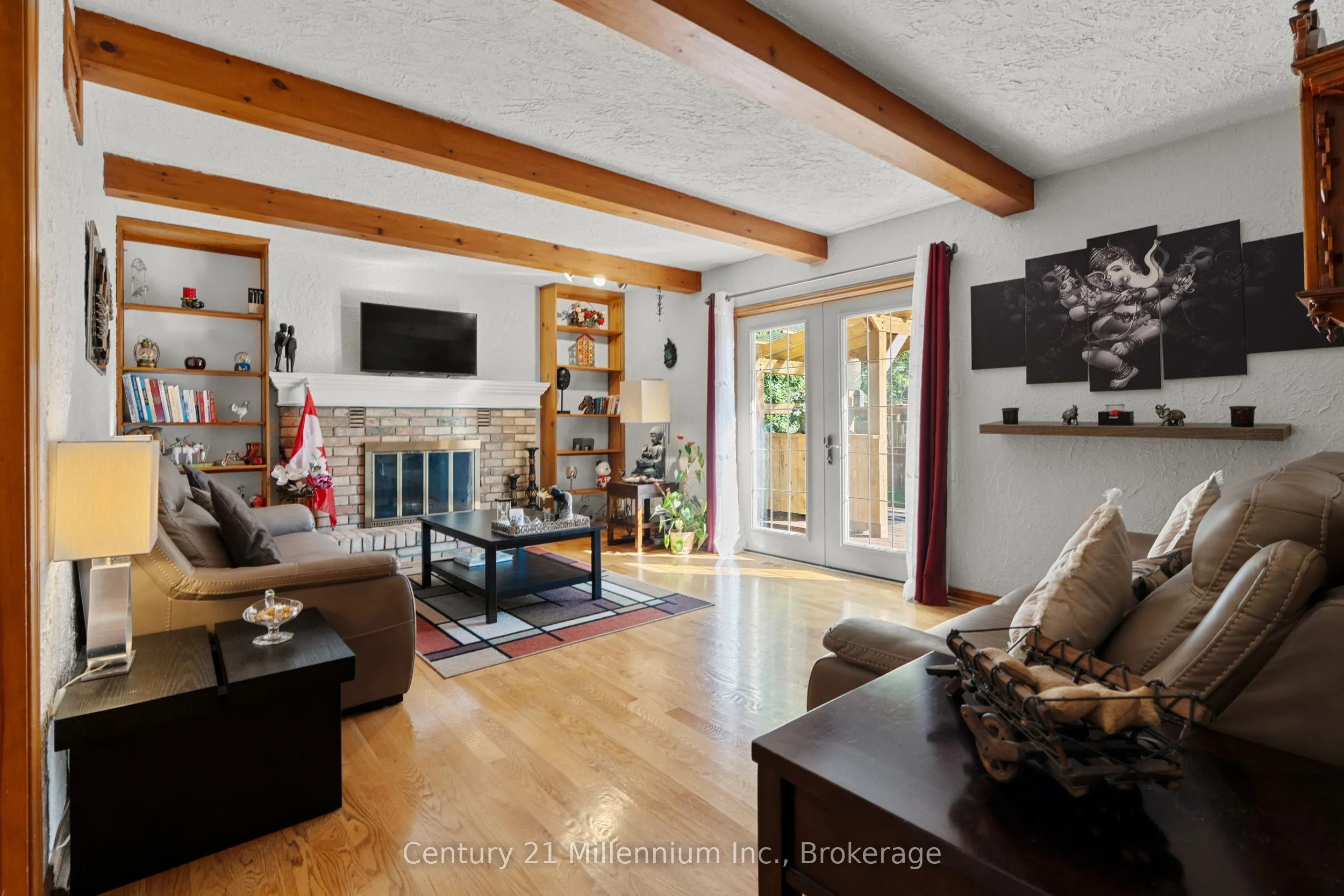 449 6th Avenue W