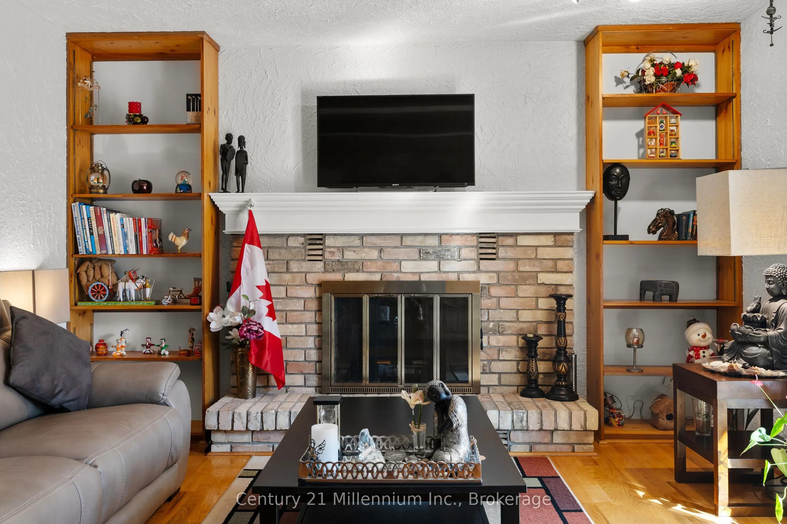 449 6th Avenue W