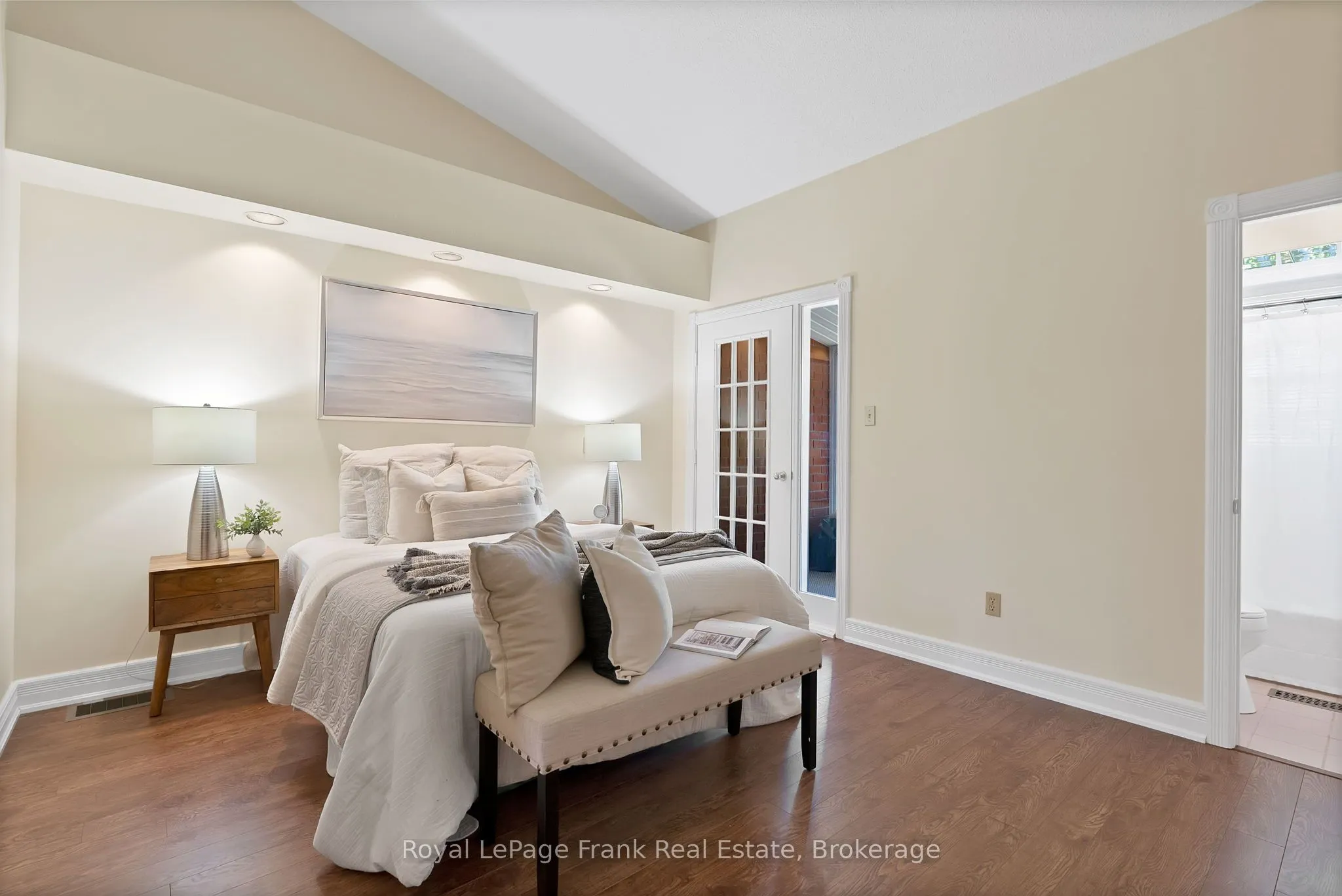 1 Sherwood Street #301