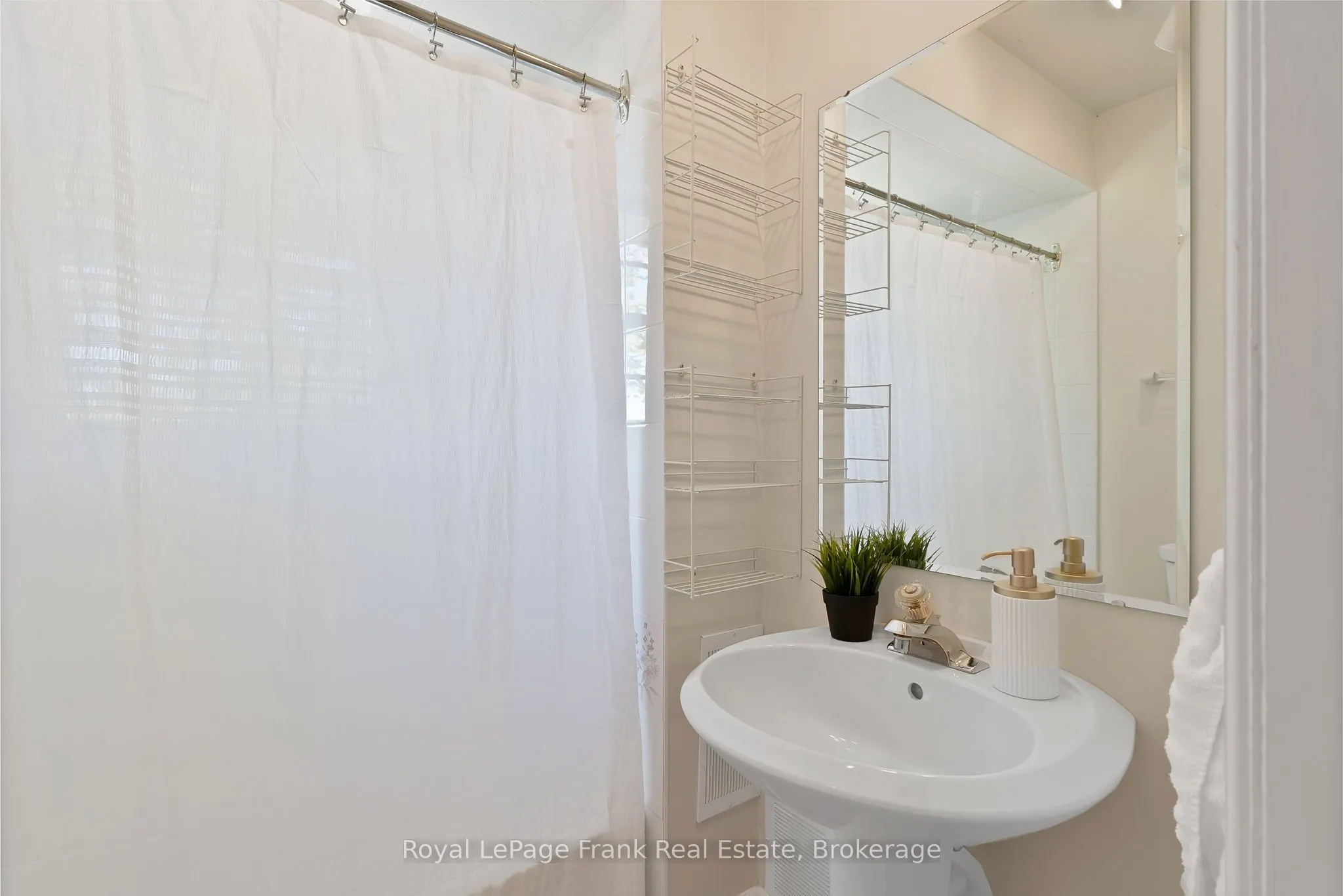1 Sherwood Street #301