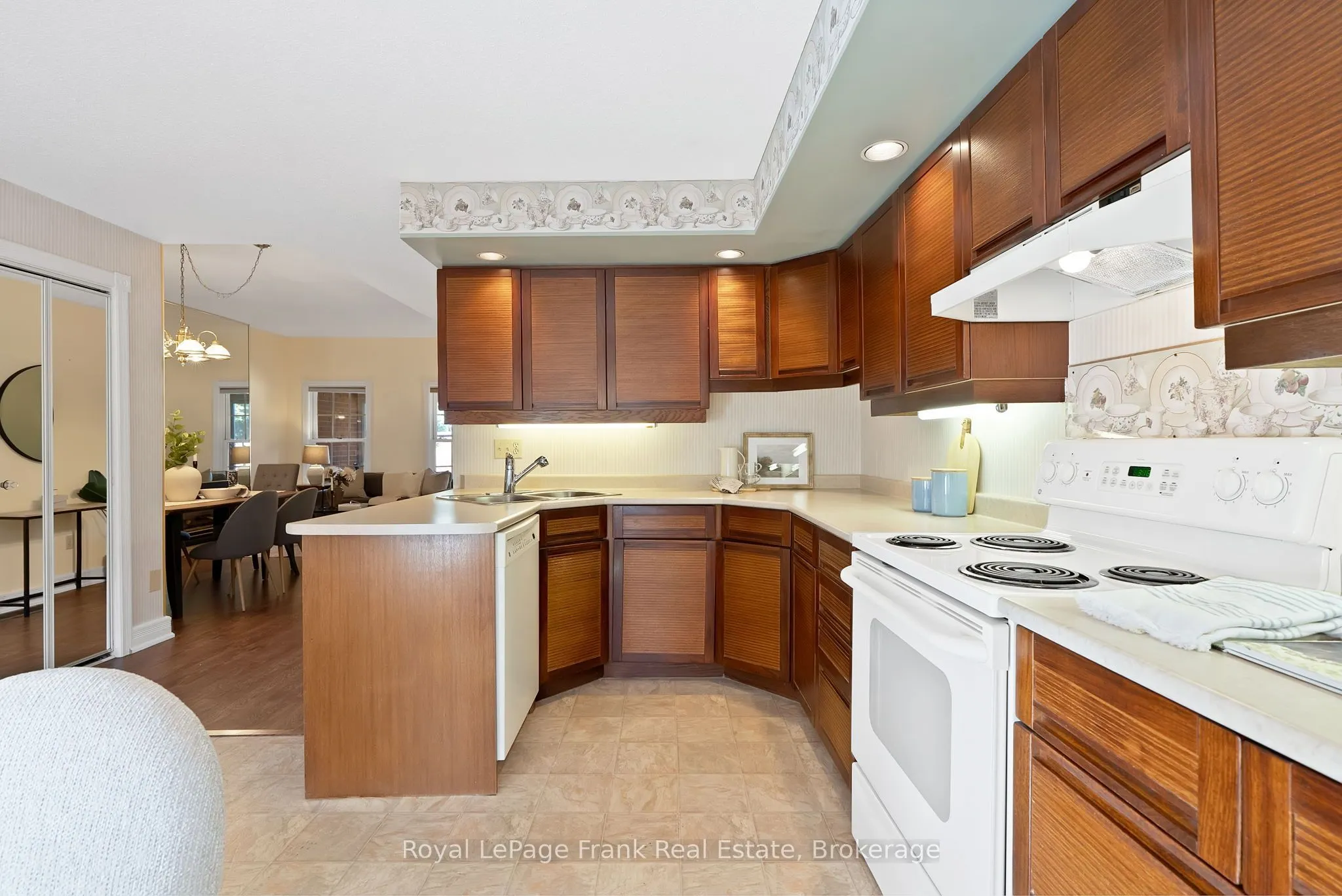 1 Sherwood Street #301