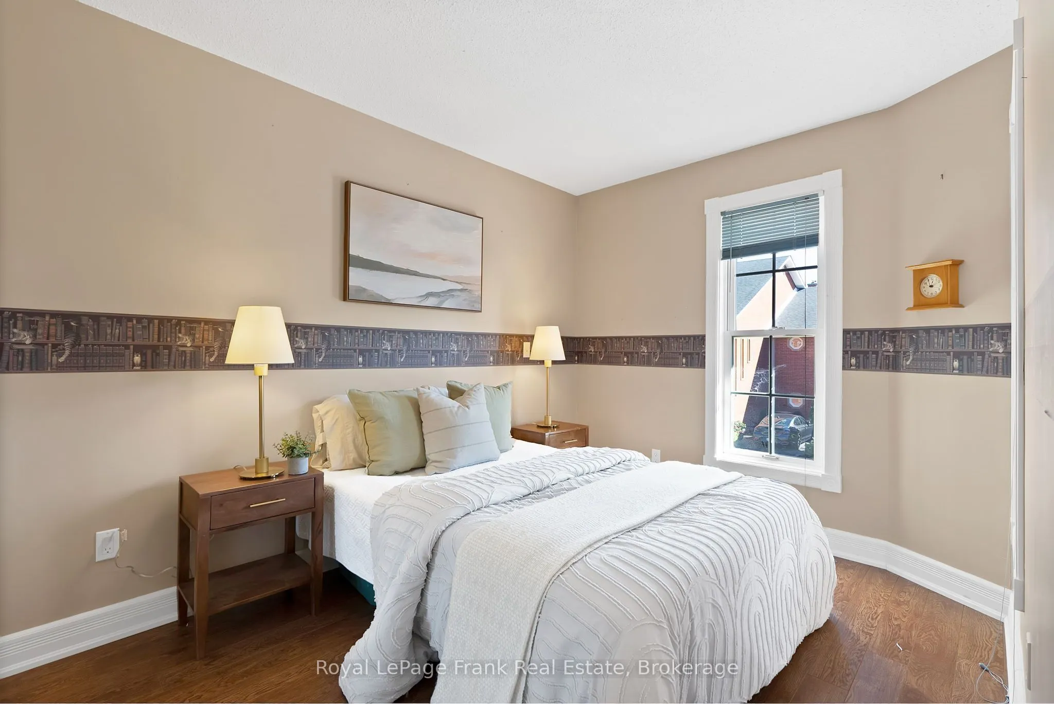 1 Sherwood Street #301