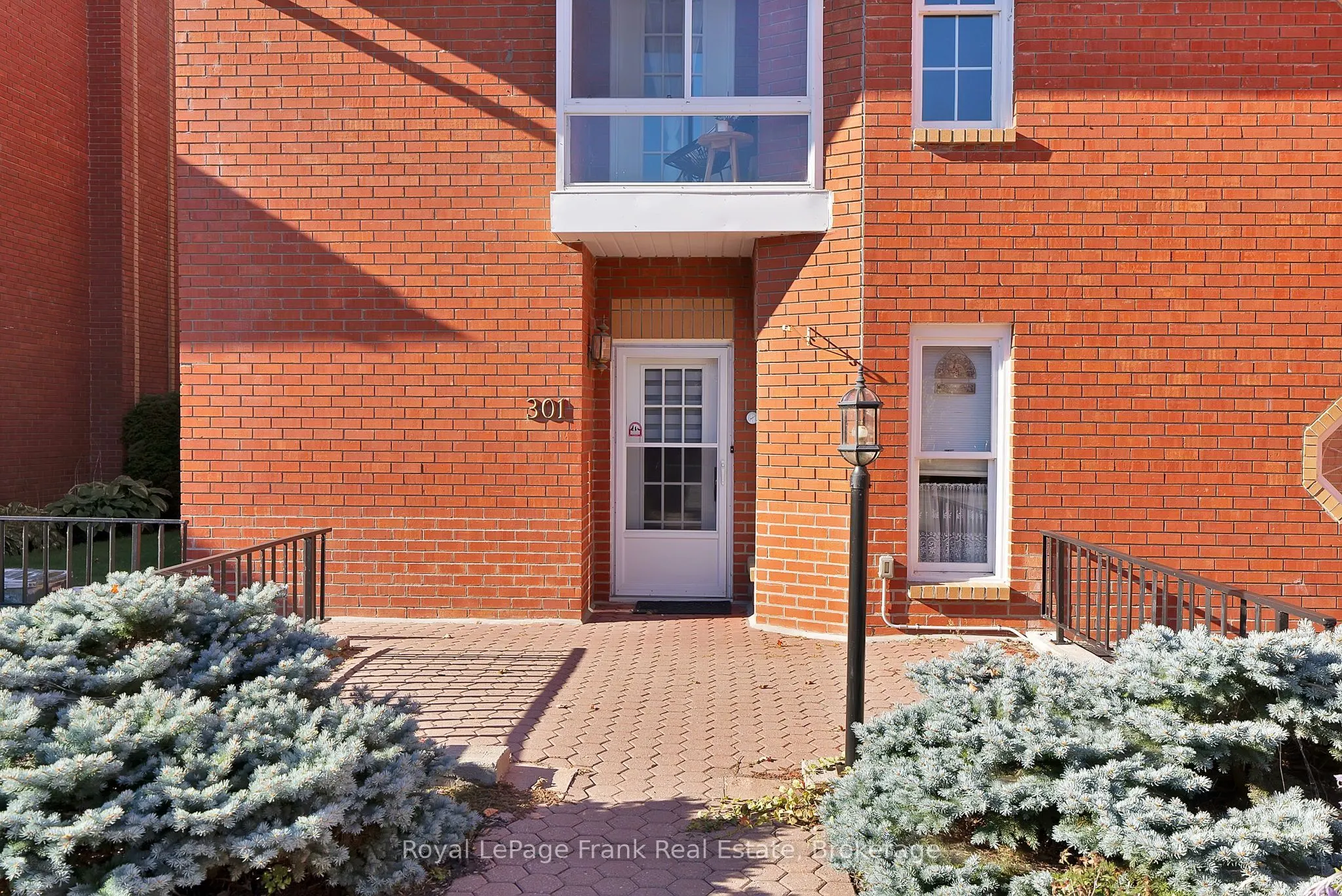 1 Sherwood Street #301