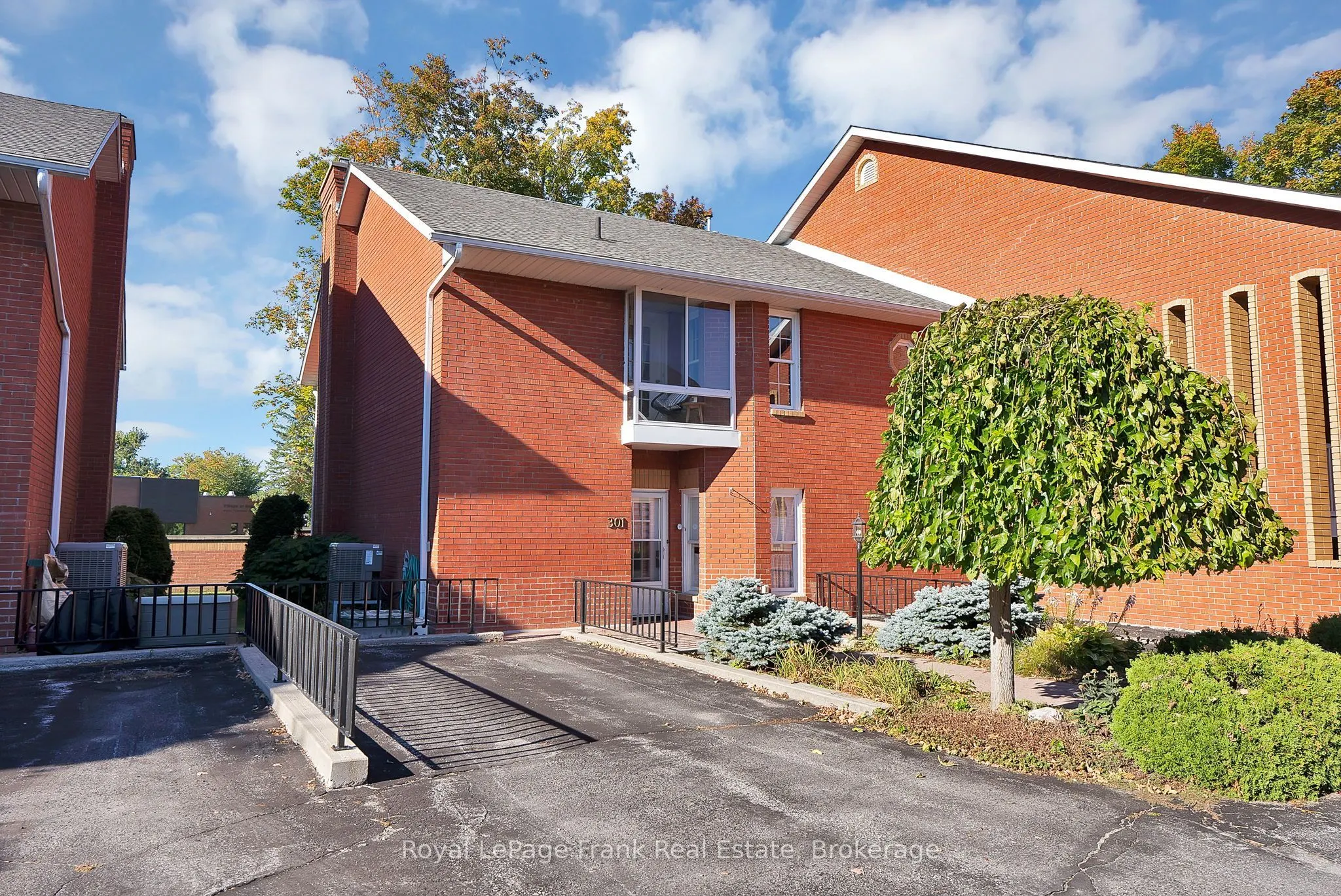 1 Sherwood Street #301