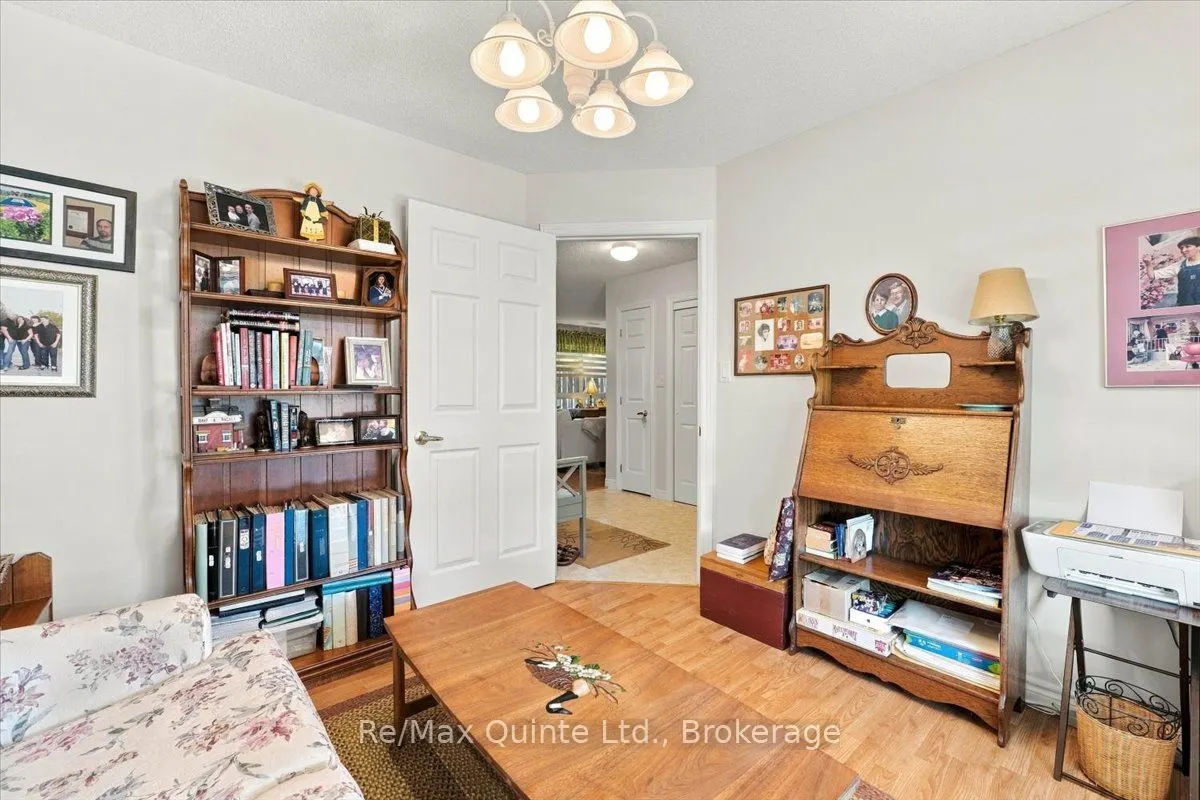 15 Aldersgate Drive #14