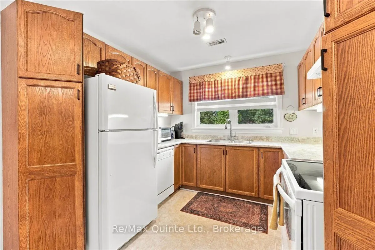 15 Aldersgate Drive #14