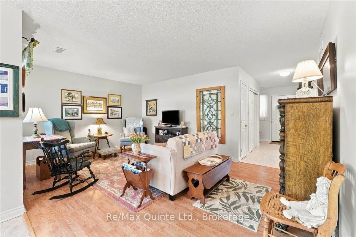 15 Aldersgate Drive #14