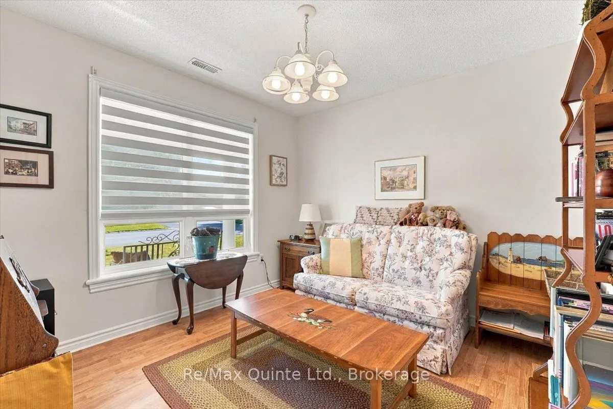 15 Aldersgate Drive #14