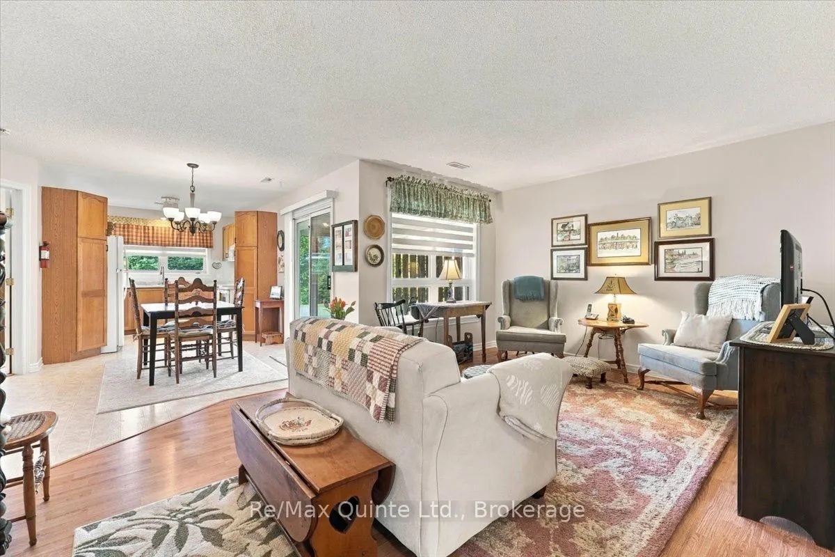 15 Aldersgate Drive #14
