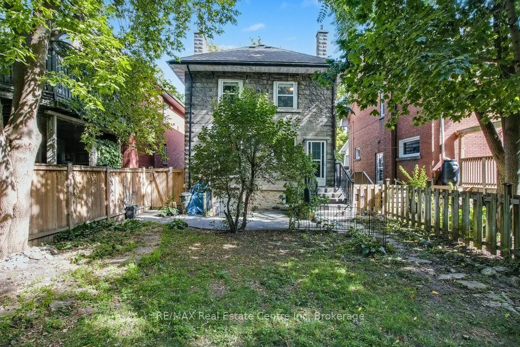 207 Waterloo Avenue