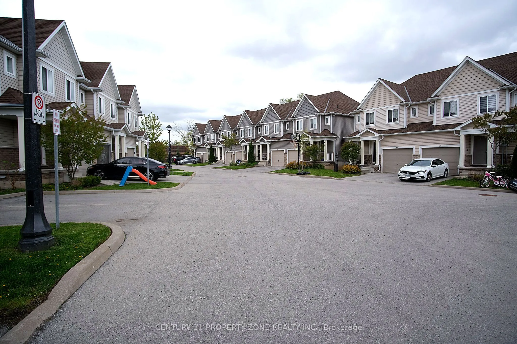 60 Canterbury Drive #12