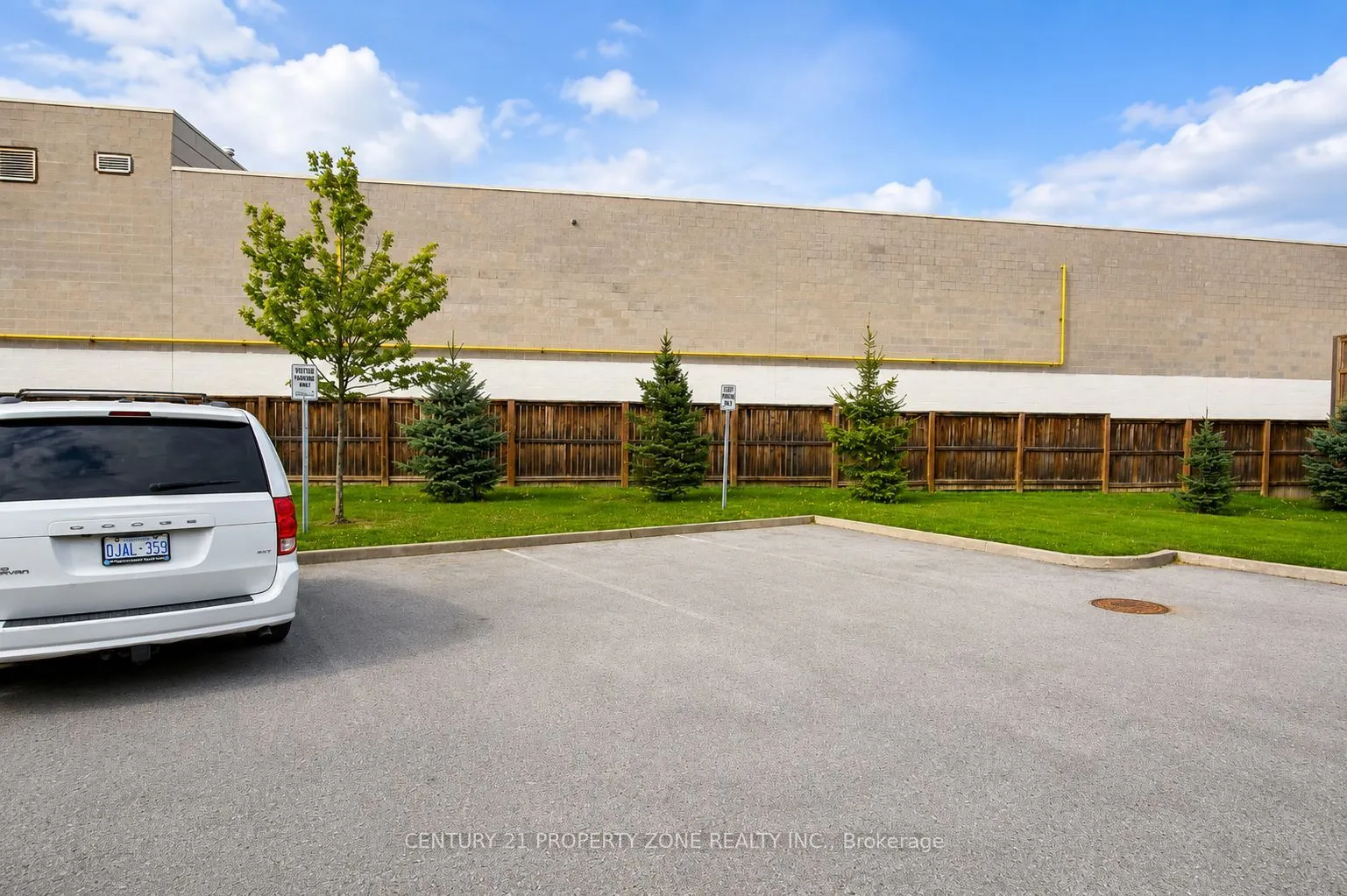 60 Canterbury Drive #12