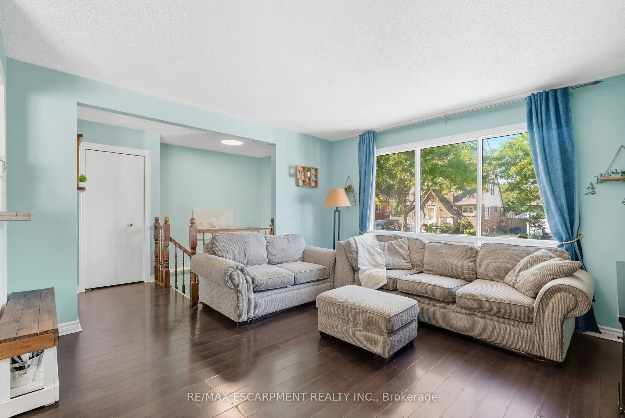 34 Grantham Avenue S