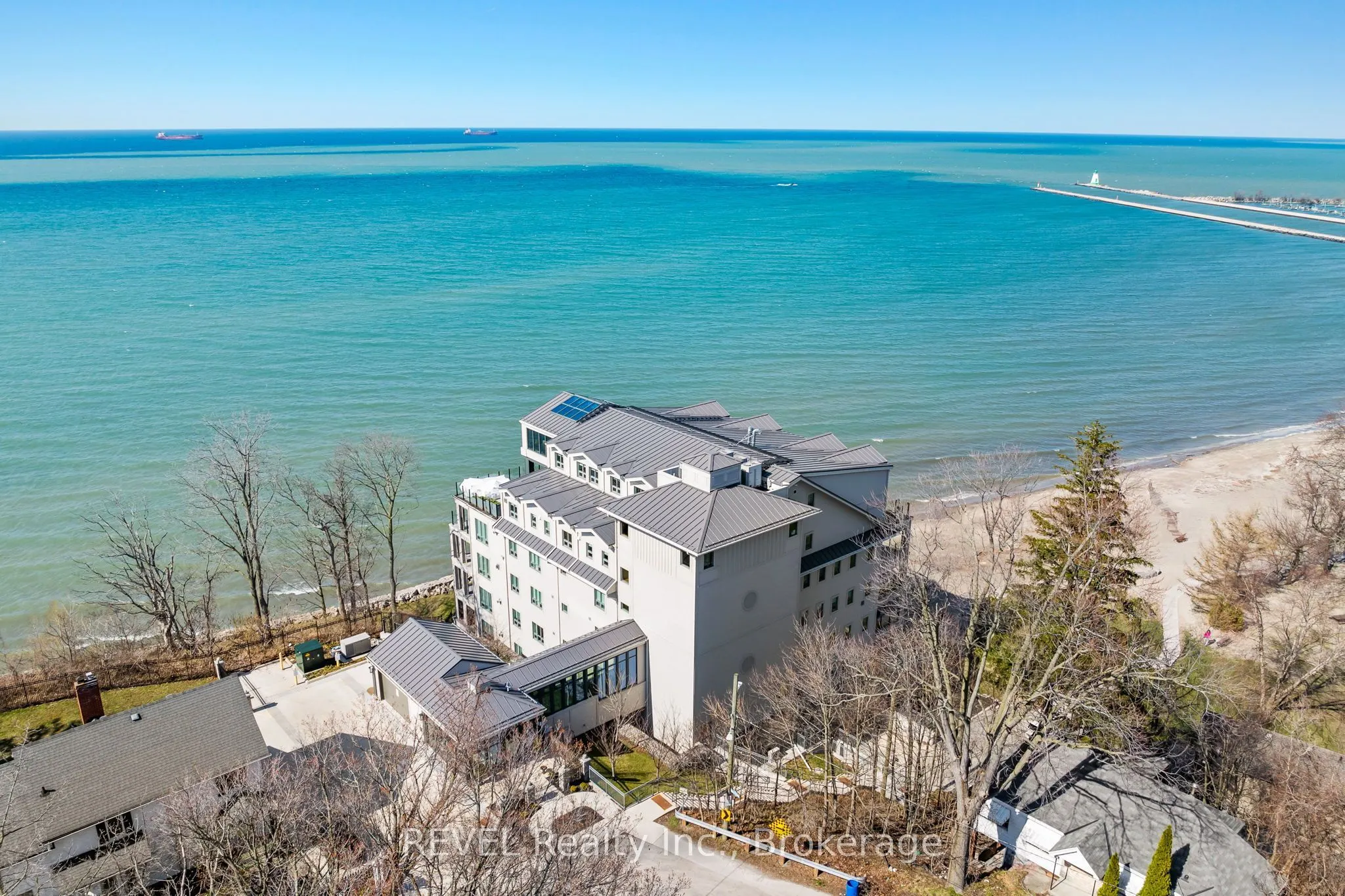 10 Dalhousie Avenue N #402