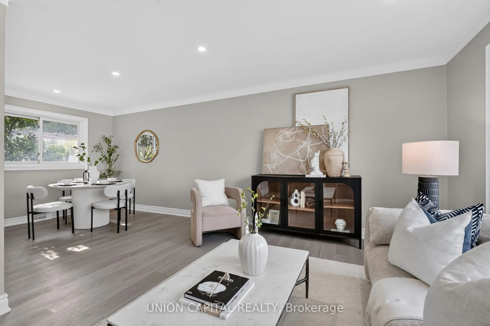 30 Collier Road N