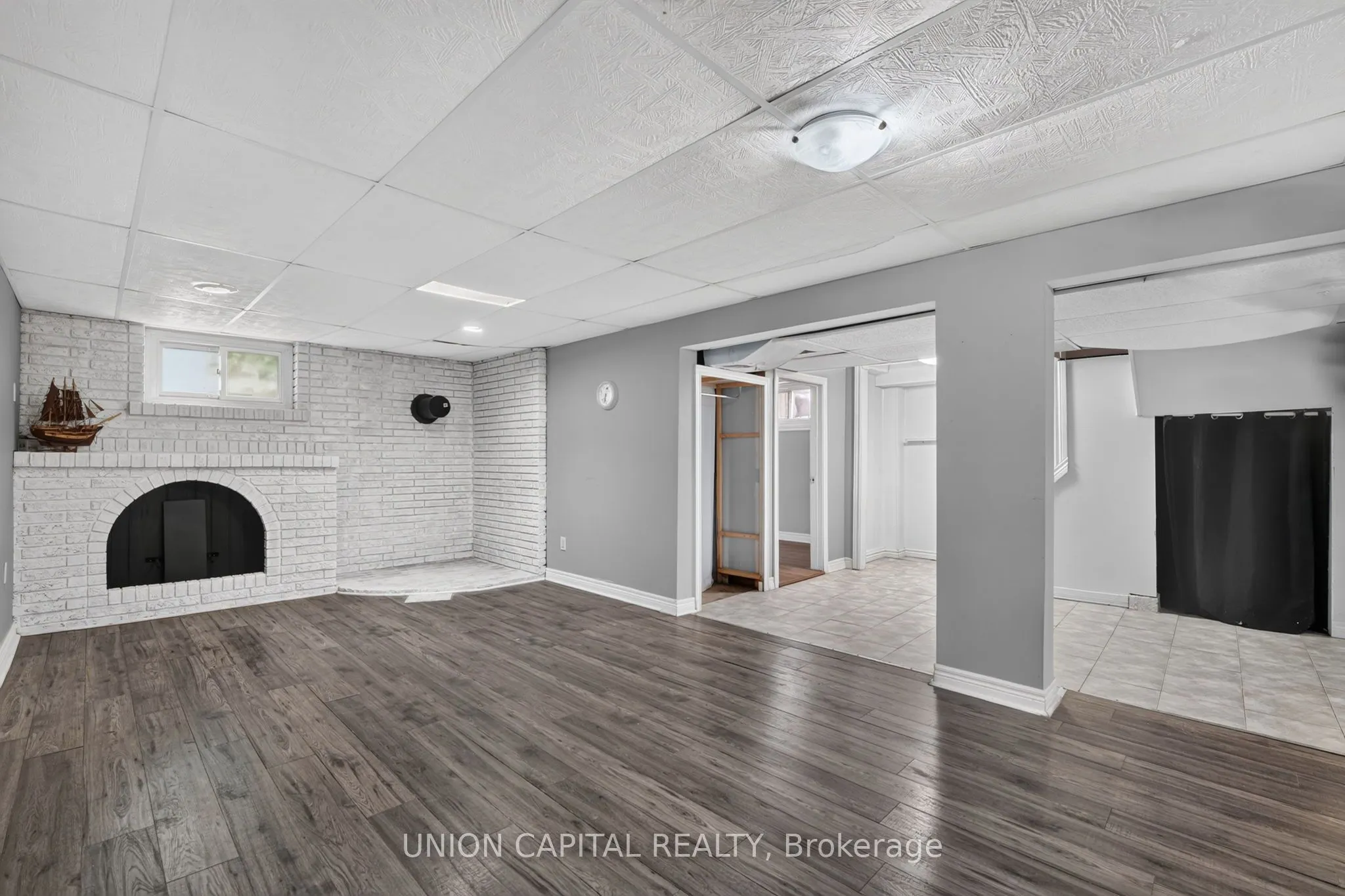 30 Collier Road N