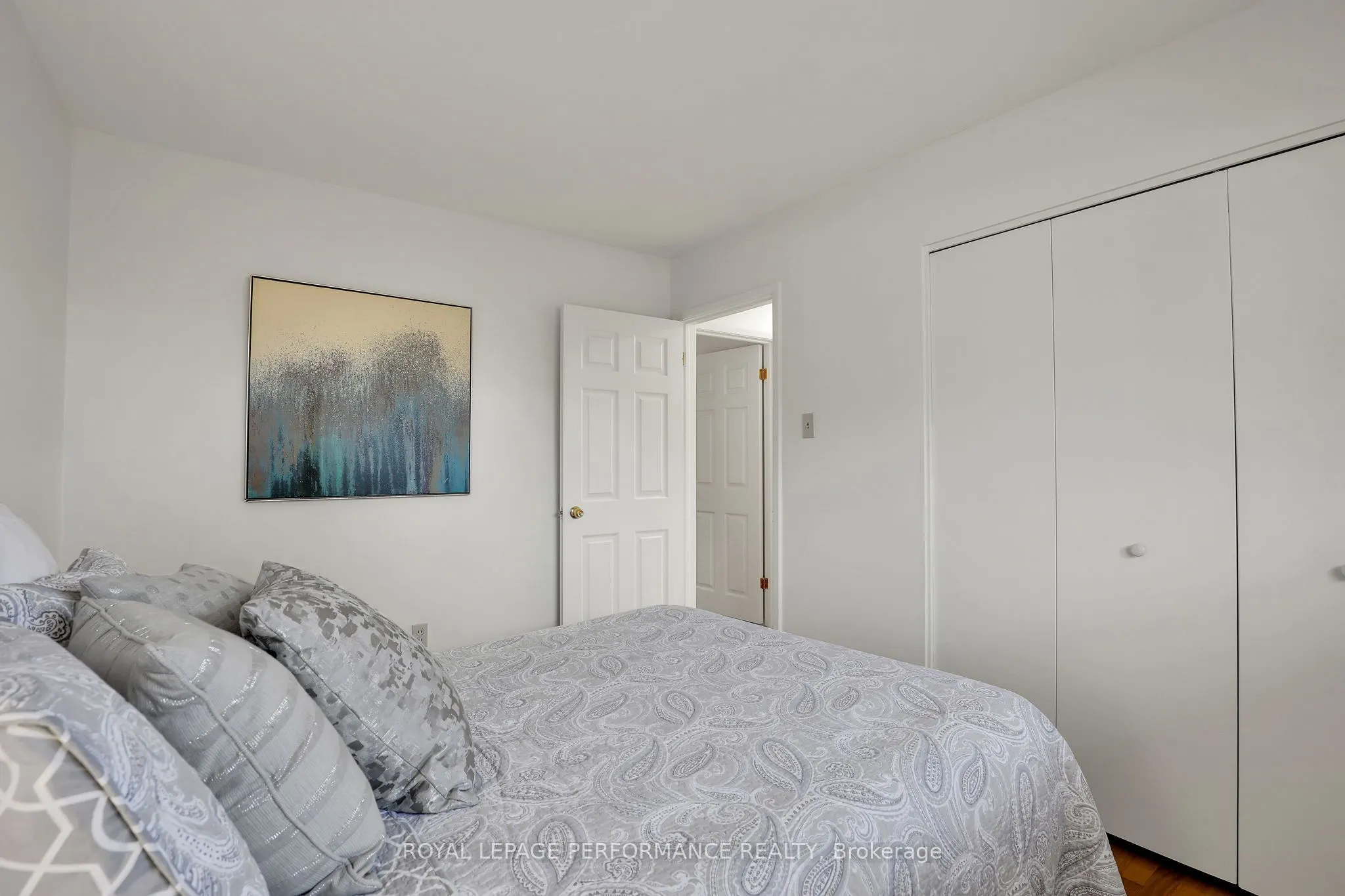 25 Thorncliff Place