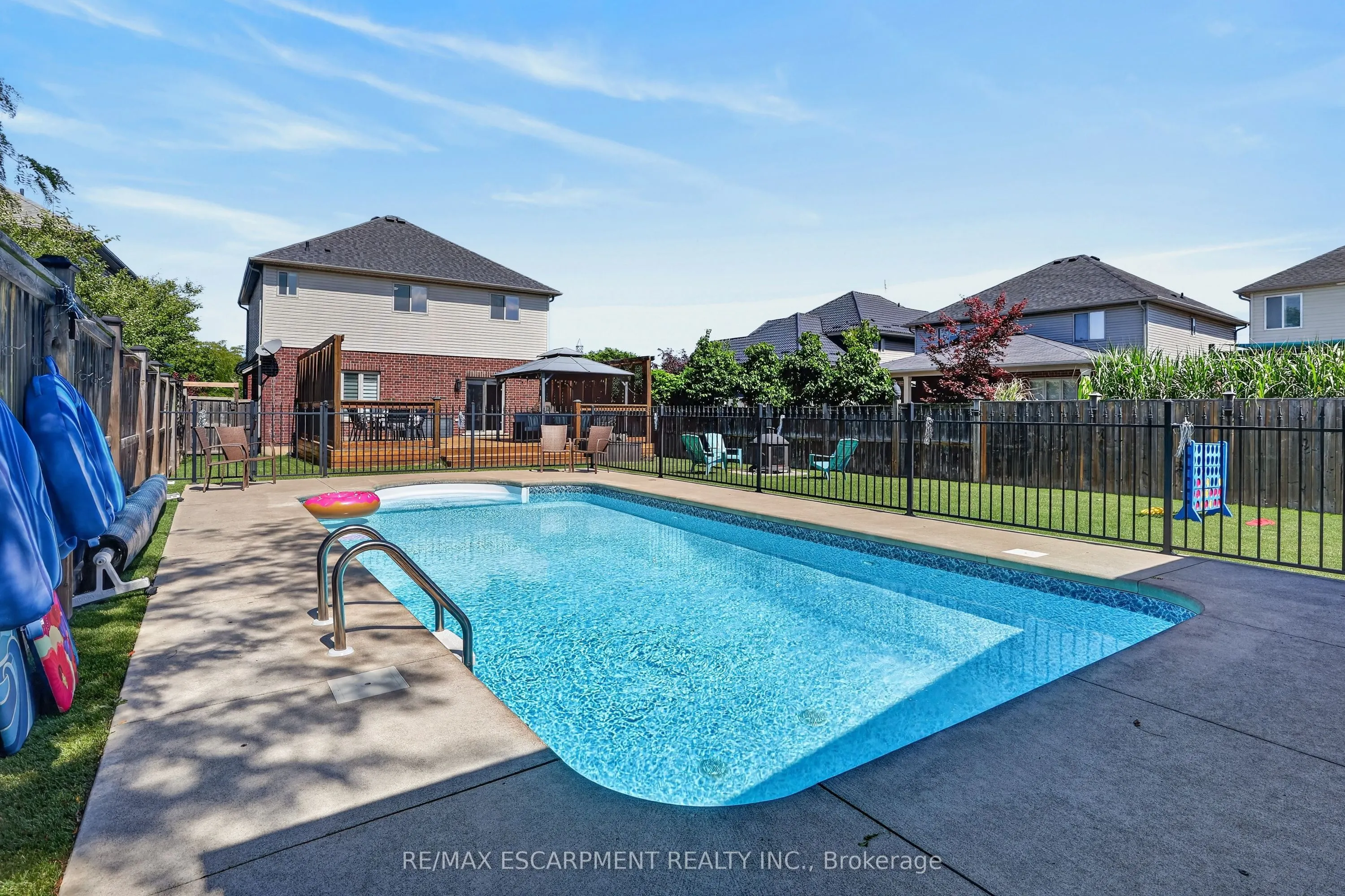 4852 Northgate Crescent
