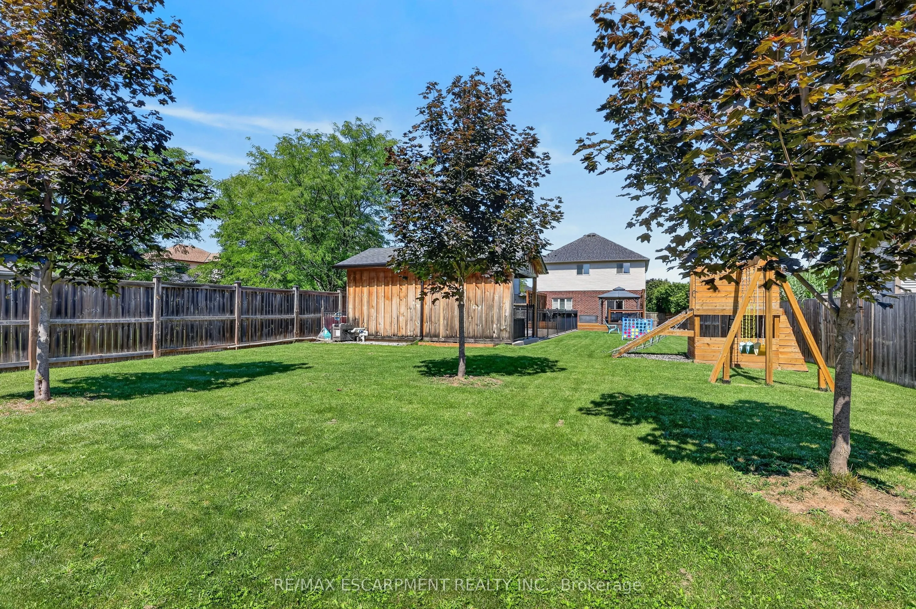 4852 Northgate Crescent