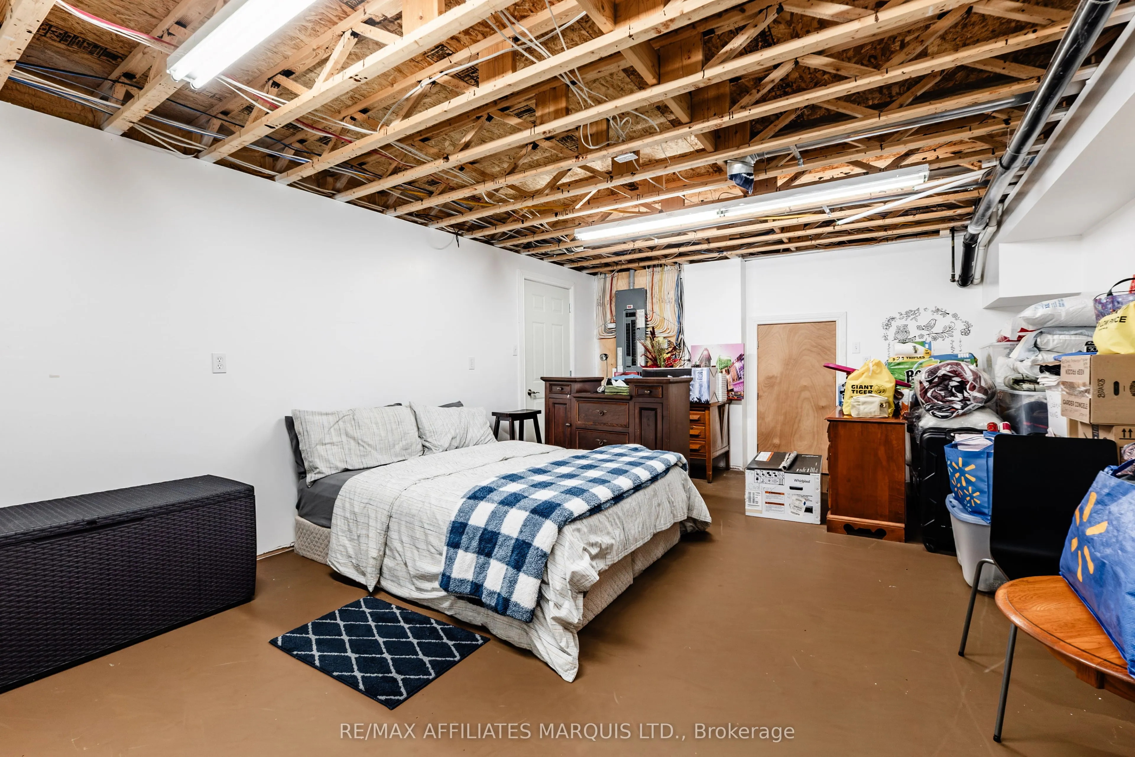 2448 Old Military Road