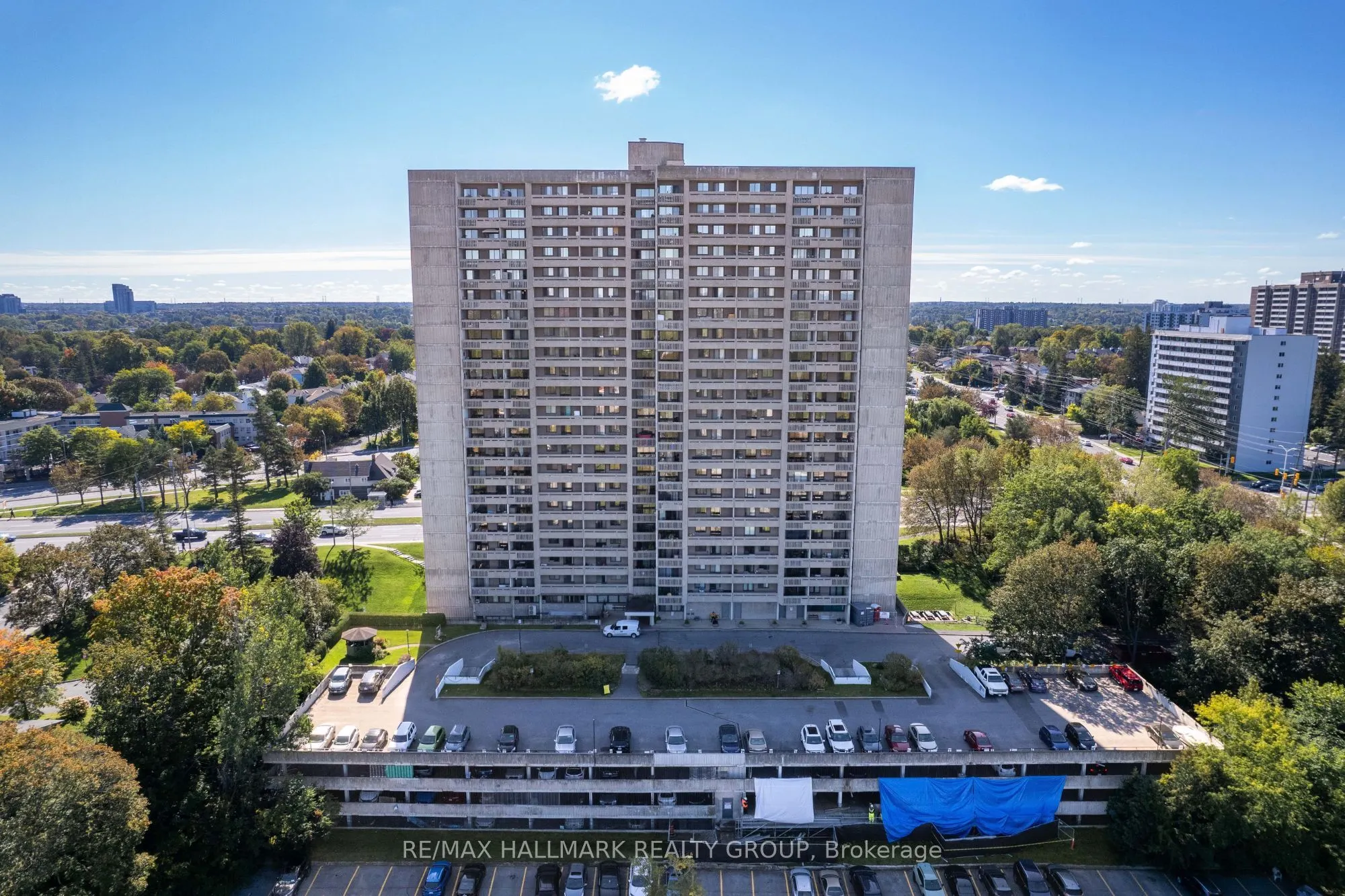 415 GREENVIEW Avenue #1007