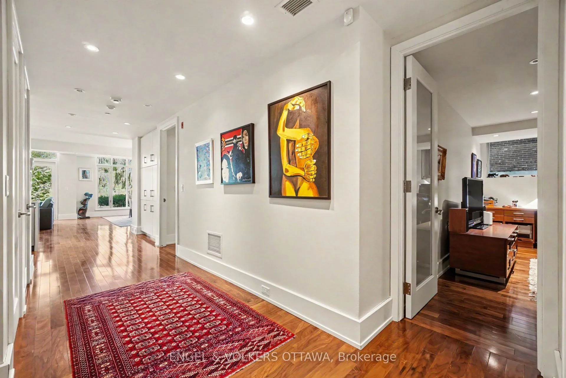 31 First Avenue #104