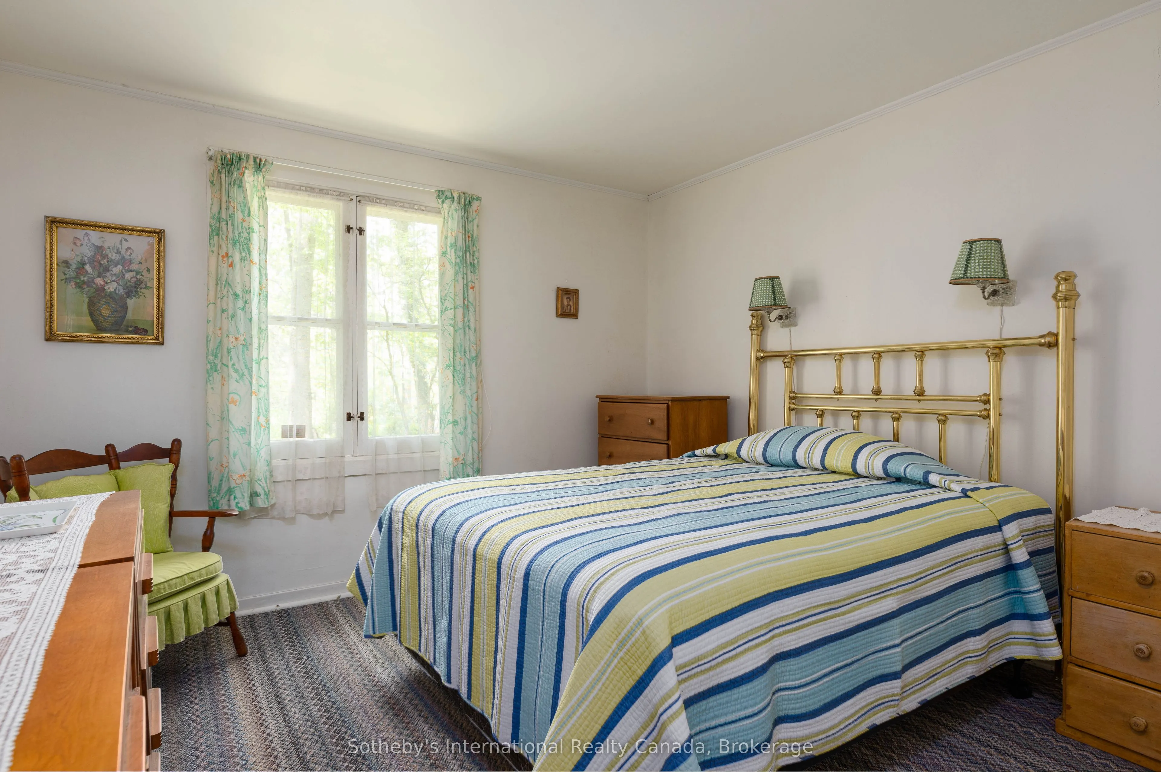 683 Point Abino Road S