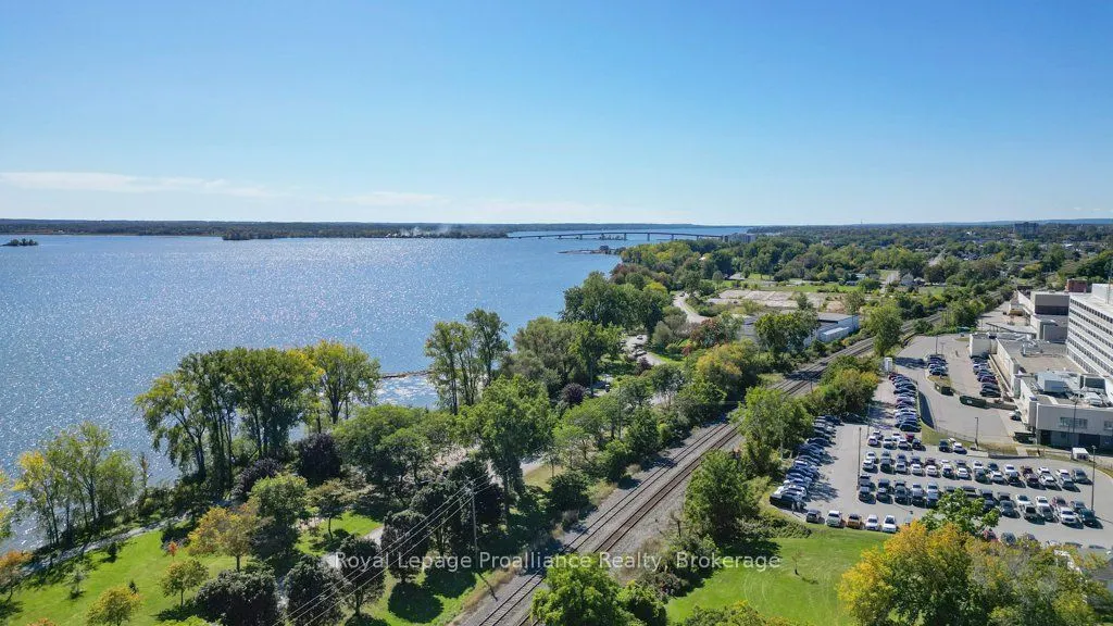 47 Bay Drive