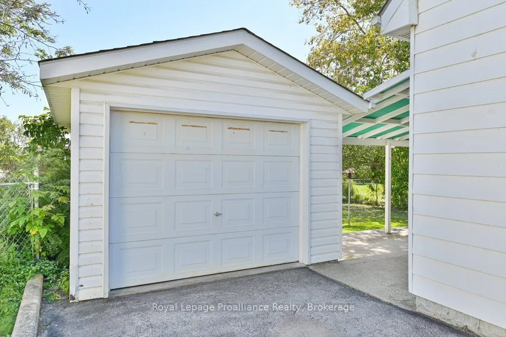 47 Bay Drive