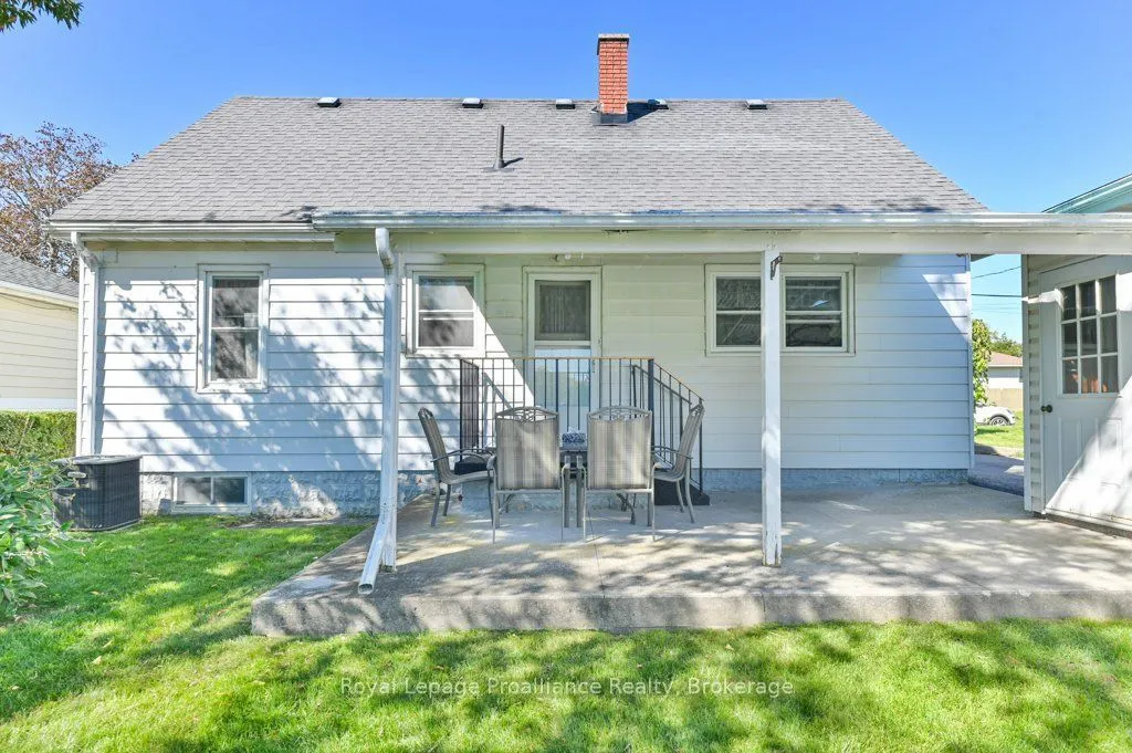 47 Bay Drive