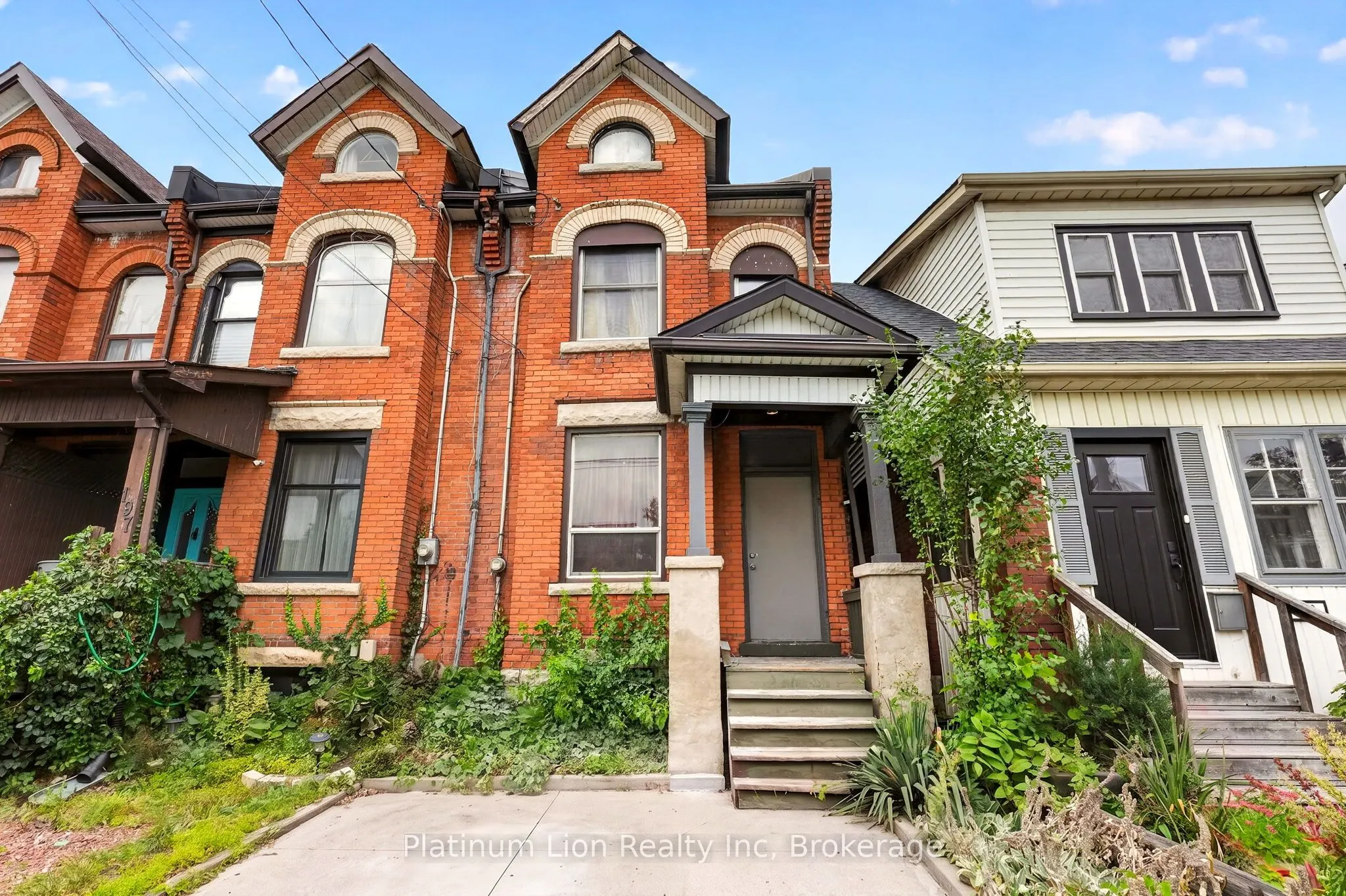 199 Locke Street N