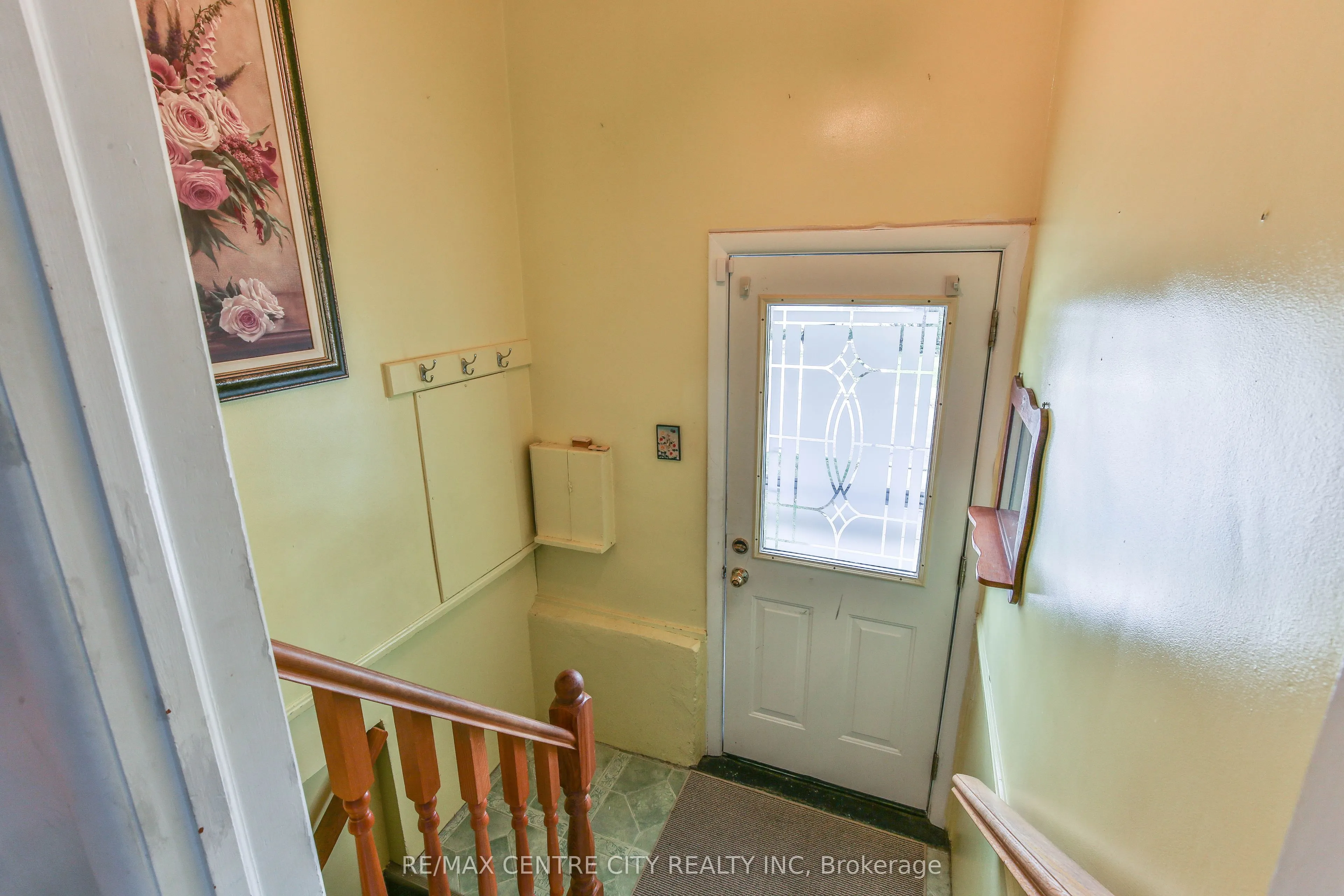 10 Concession Street E