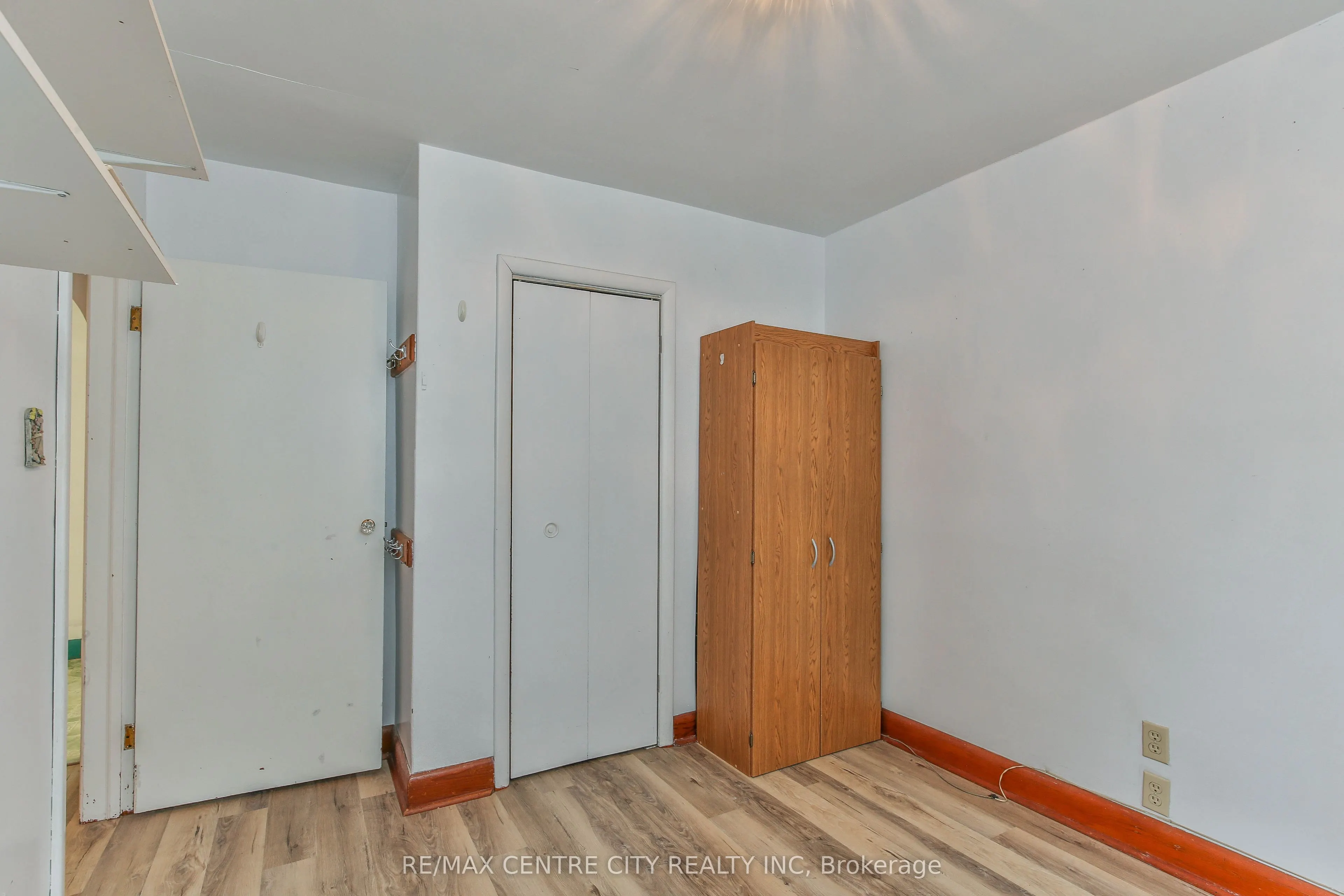 10 Concession Street E