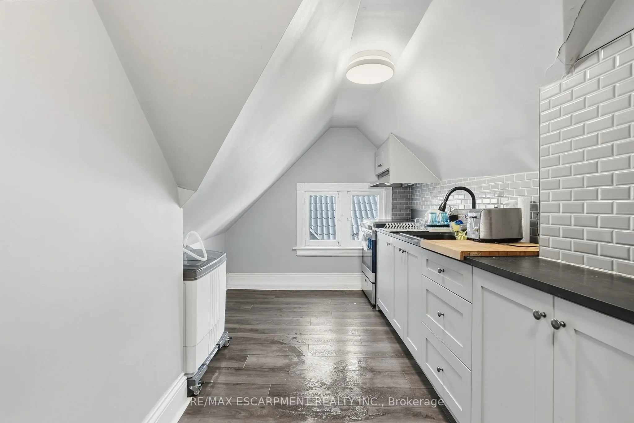 191 James Street S #3rd Floor