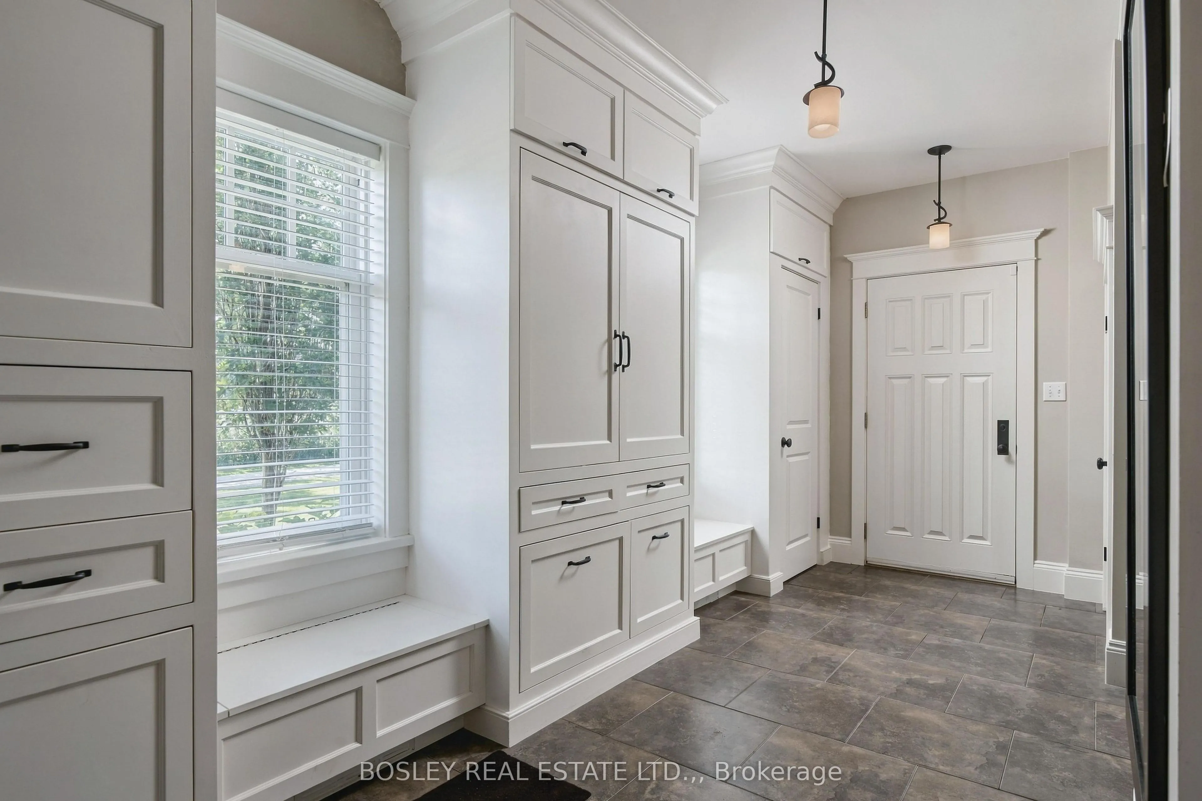 1213 Concession 6 Road