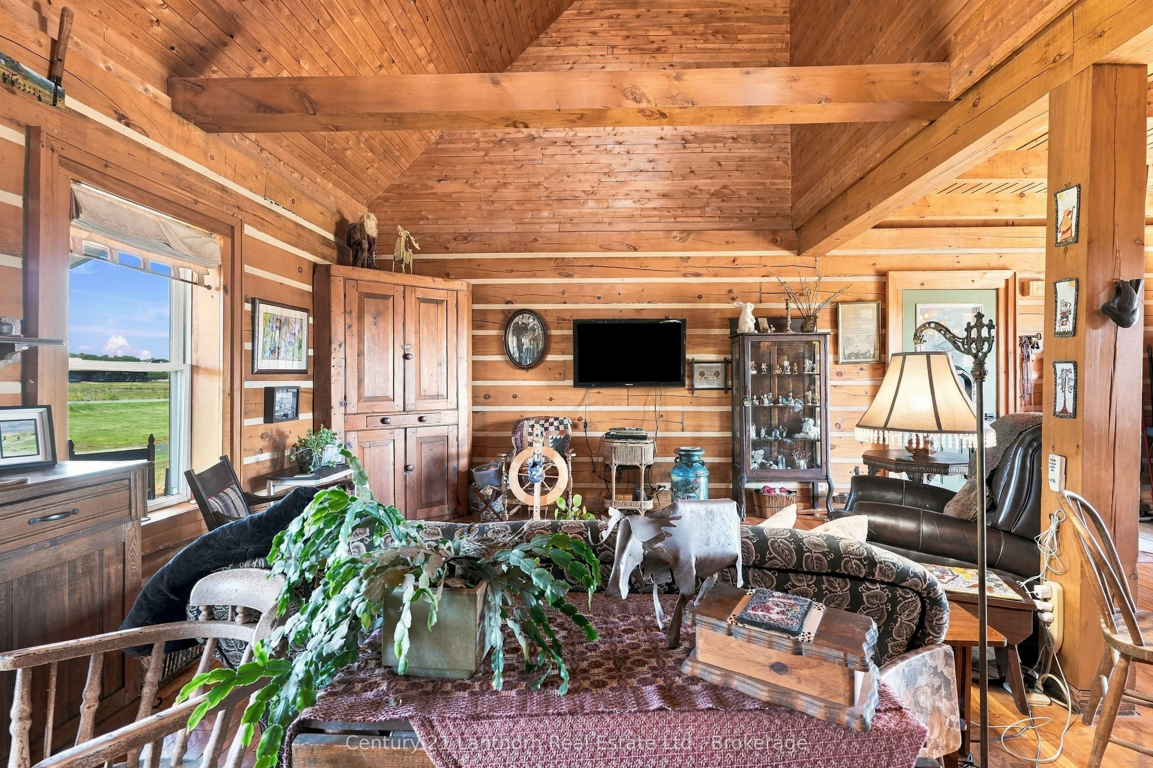 939 Kelly Road