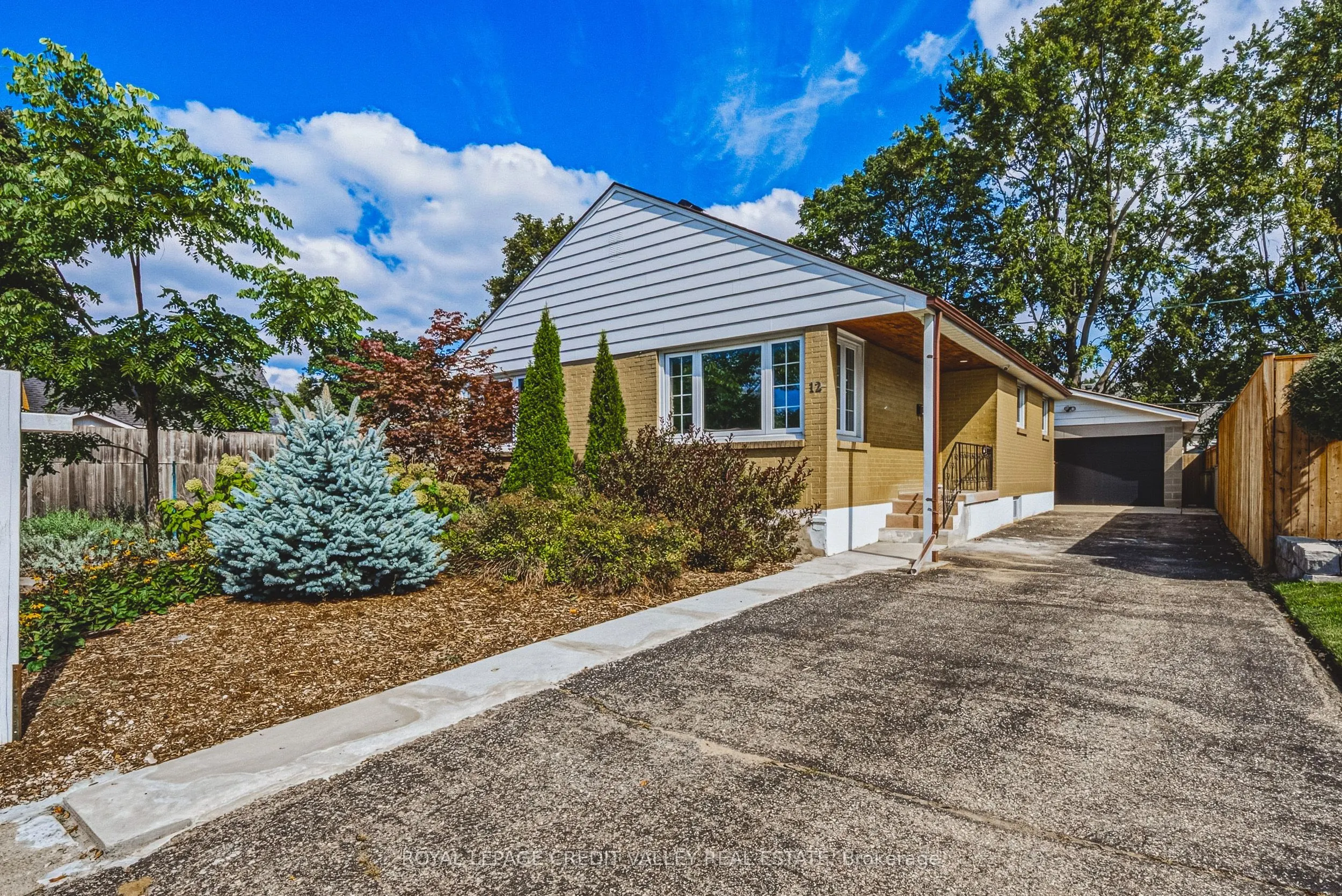 12 Stevenson Avenue